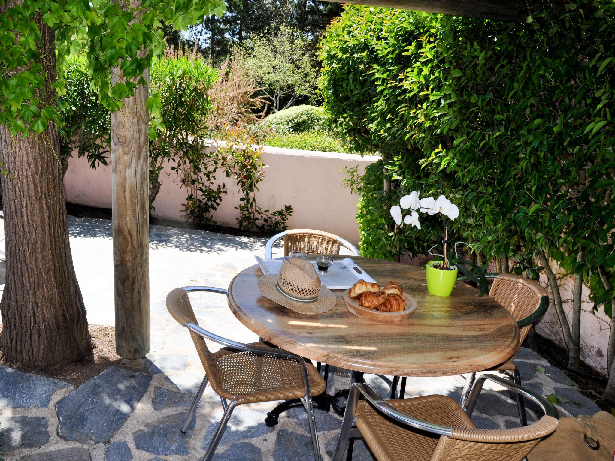 Foto 5 - Casa de 1 habitación en Porto-Vecchio con piscina y jardín