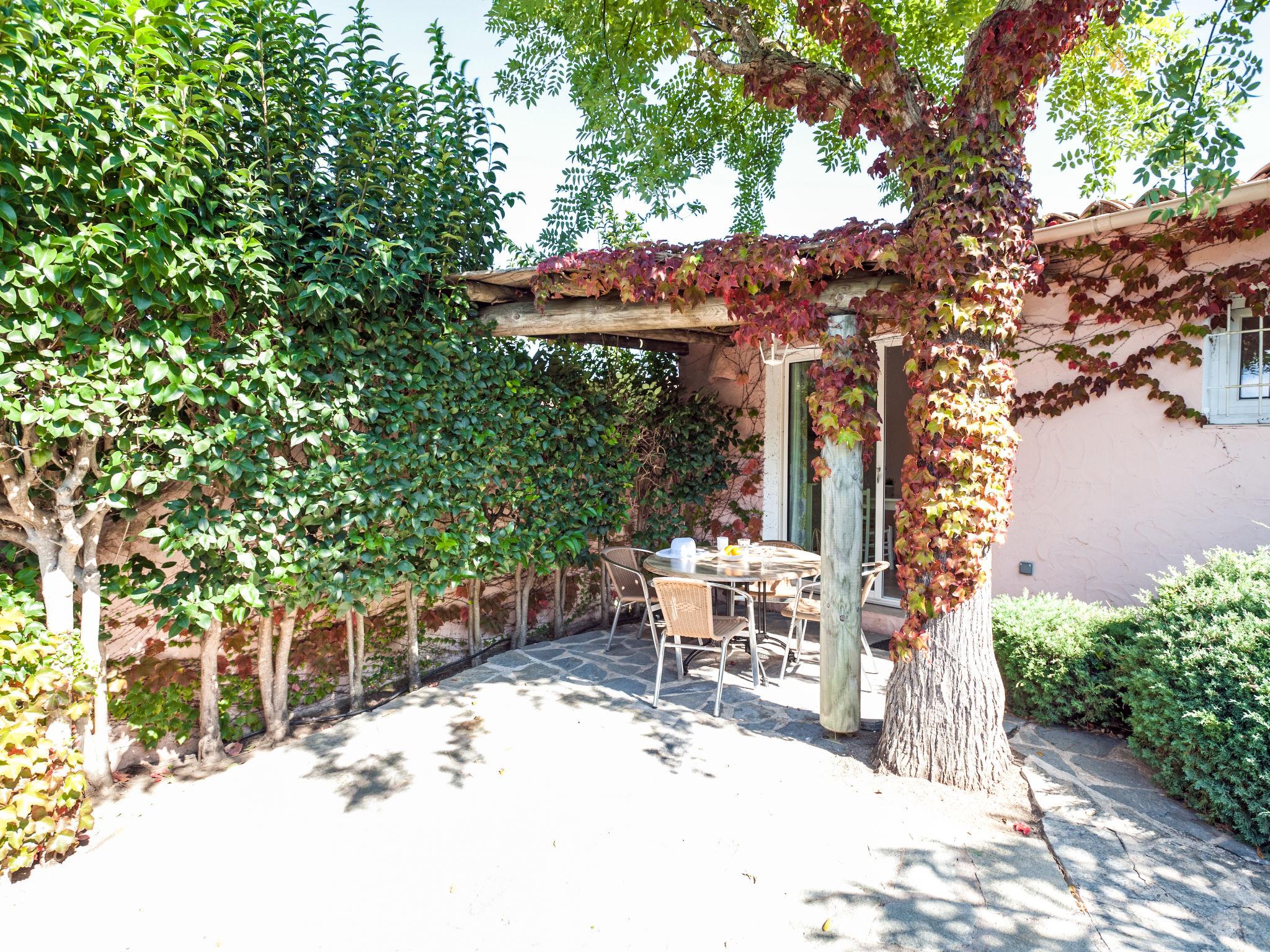 Foto 4 - Casa de 1 habitación en Porto-Vecchio con piscina y jardín