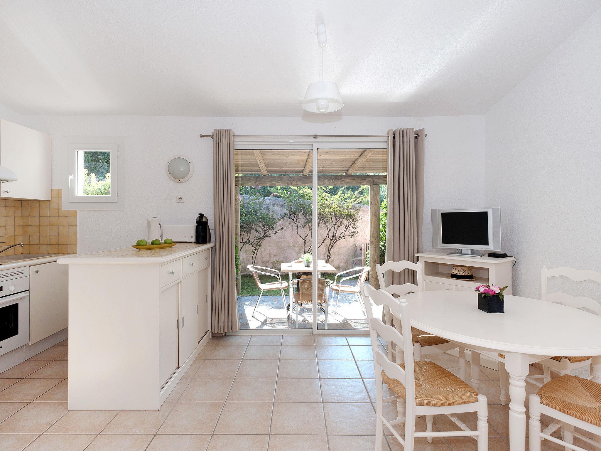 Photo 6 - Maison de 1 chambre à Porto-Vecchio avec piscine et jardin