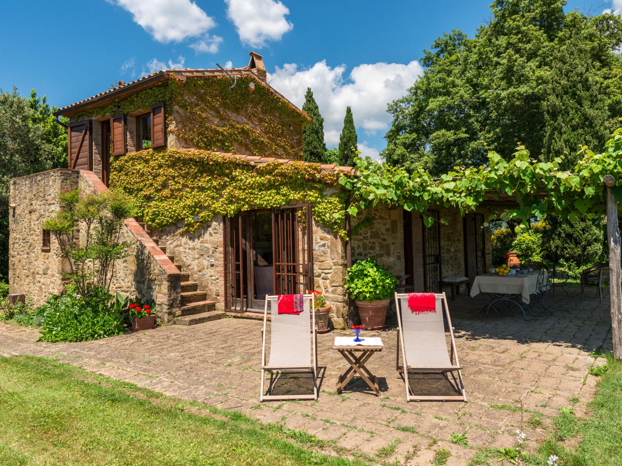 Photo 24 - 2 bedroom House in Scansano with garden and terrace