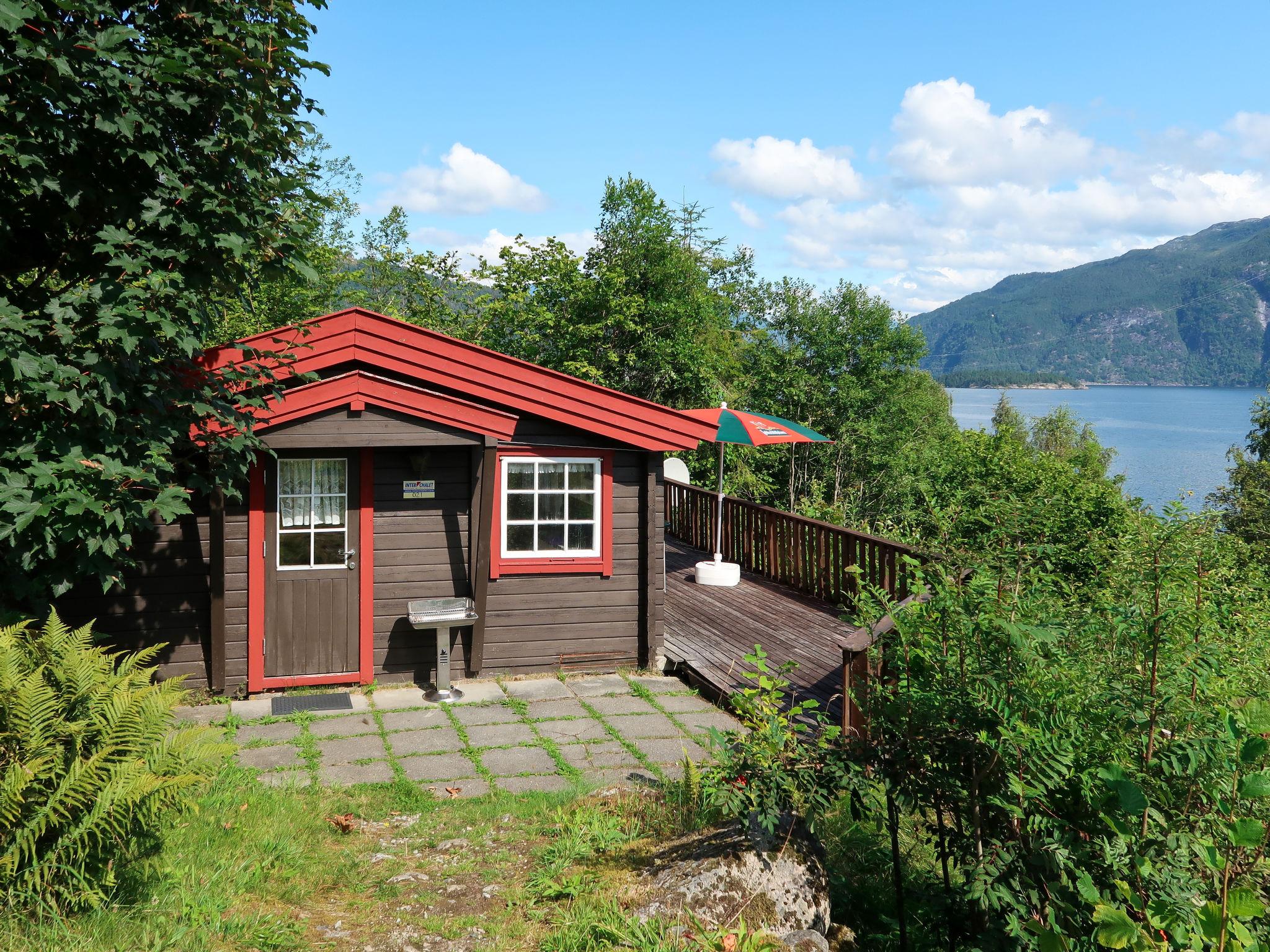 Photo 15 - 2 bedroom House in Balestrand with garden and terrace