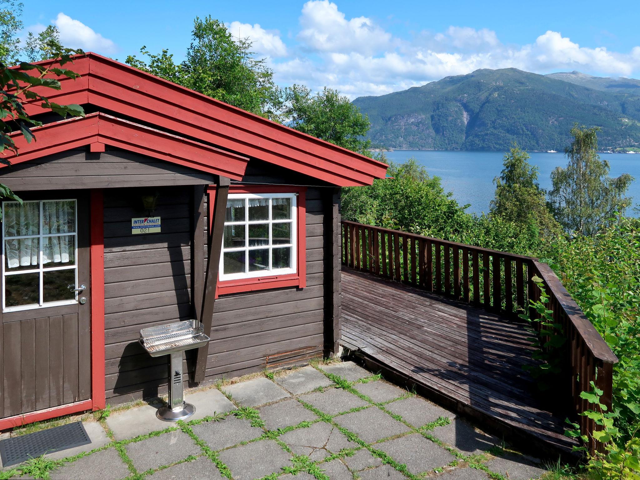 Foto 14 - Casa de 2 habitaciones en Balestrand con jardín y terraza