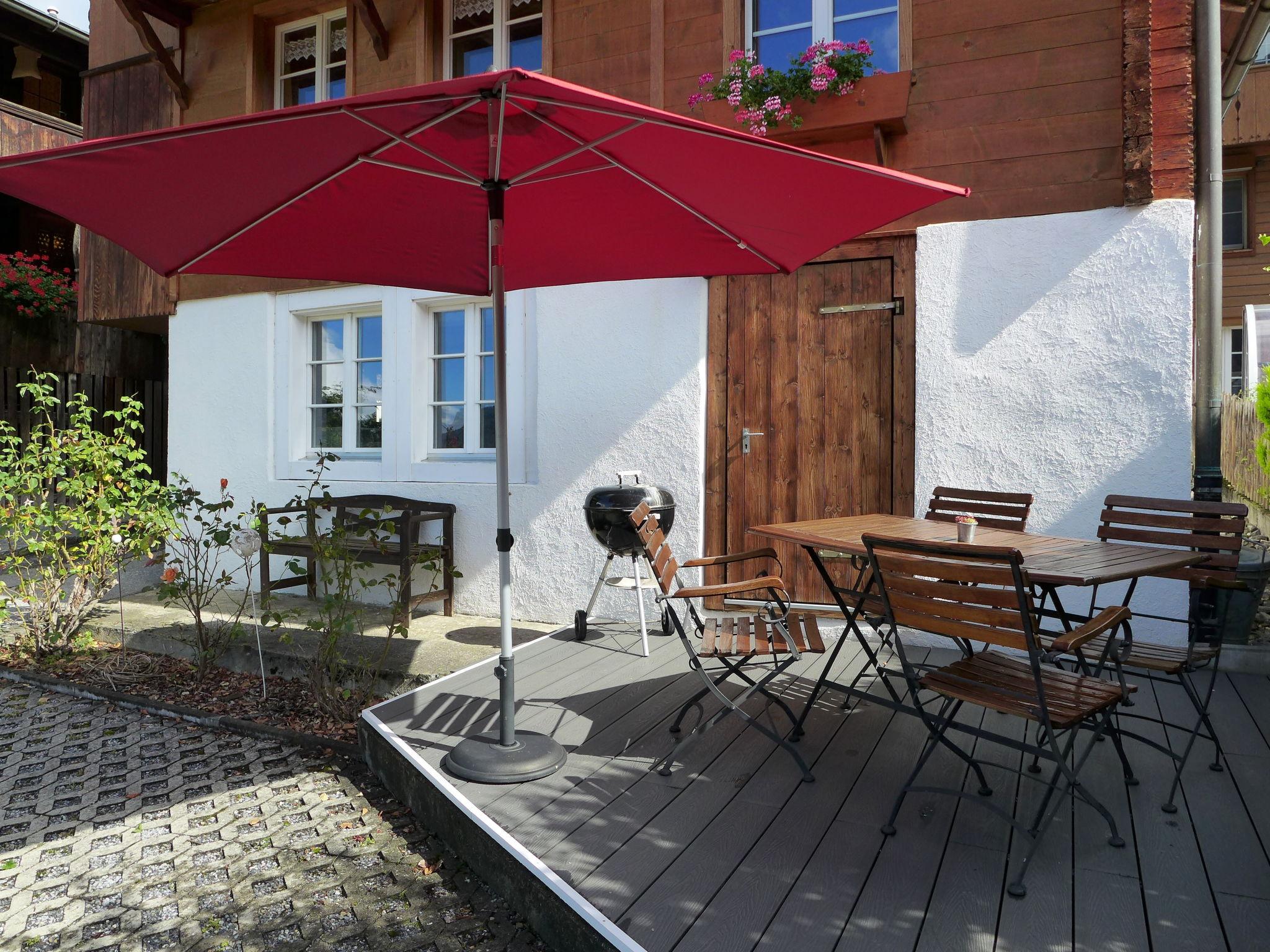 Foto 7 - Haus mit 1 Schlafzimmer in Brienzwiler mit blick auf die berge