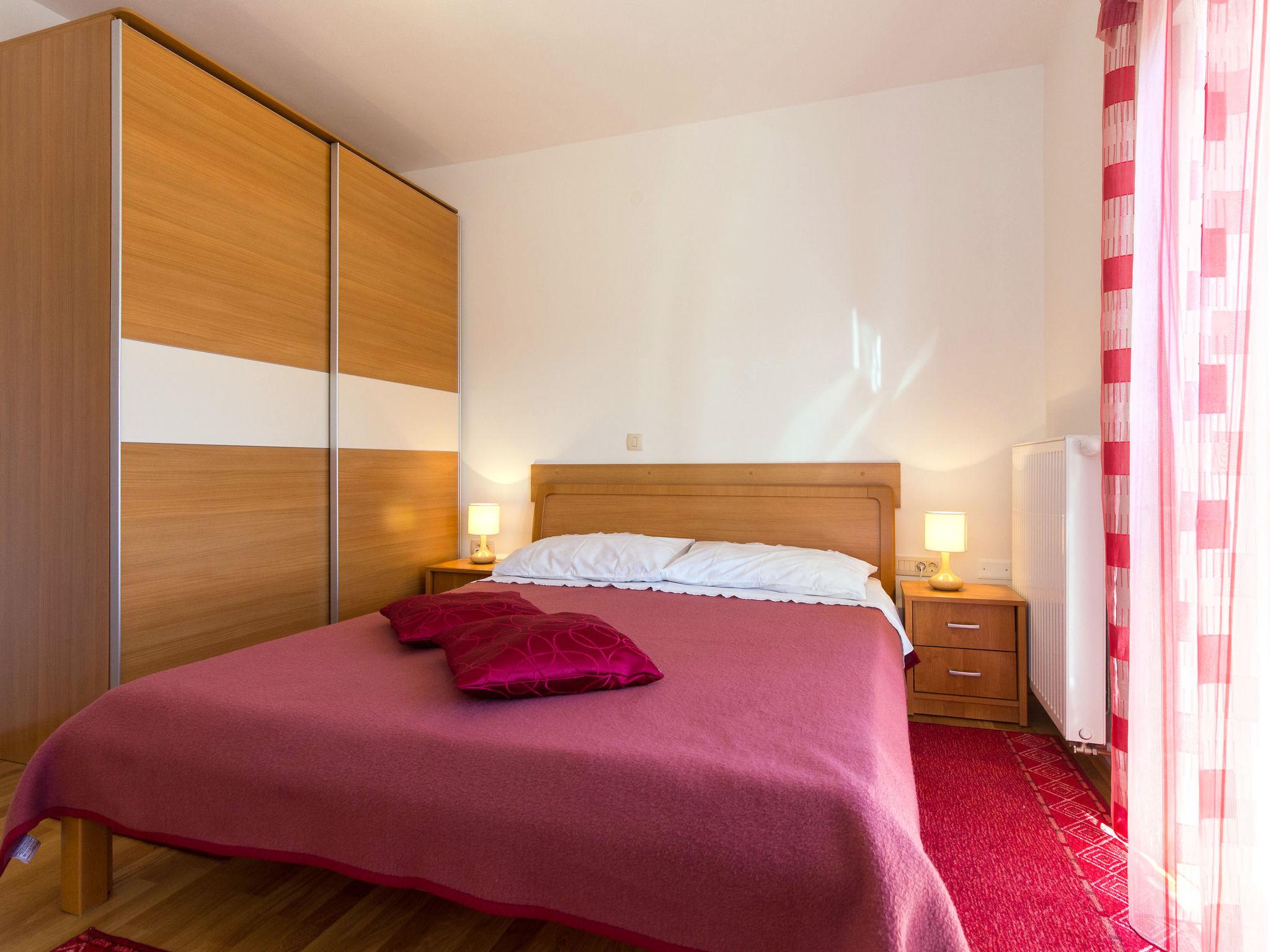 Foto 9 - Appartamento con 1 camera da letto a Mošćenička Draga con terrazza e vista mare