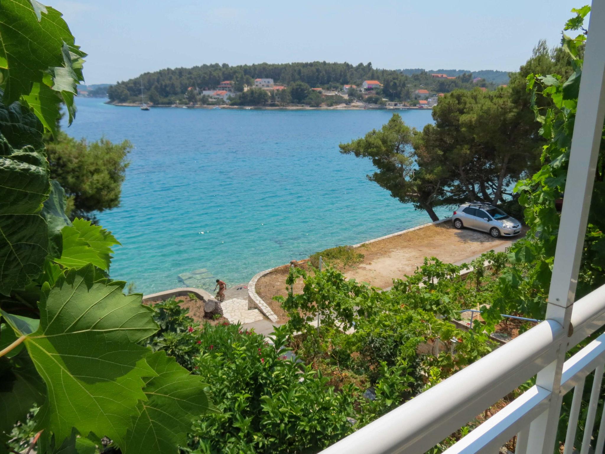 Photo 13 - Maison de 3 chambres à Lumbarda avec terrasse et vues à la mer