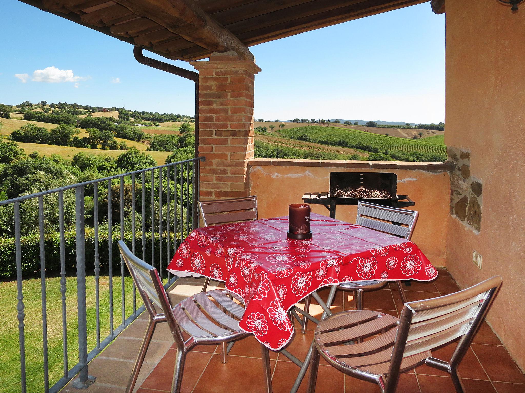 Foto 3 - Appartamento con 2 camere da letto a Scansano con piscina e giardino