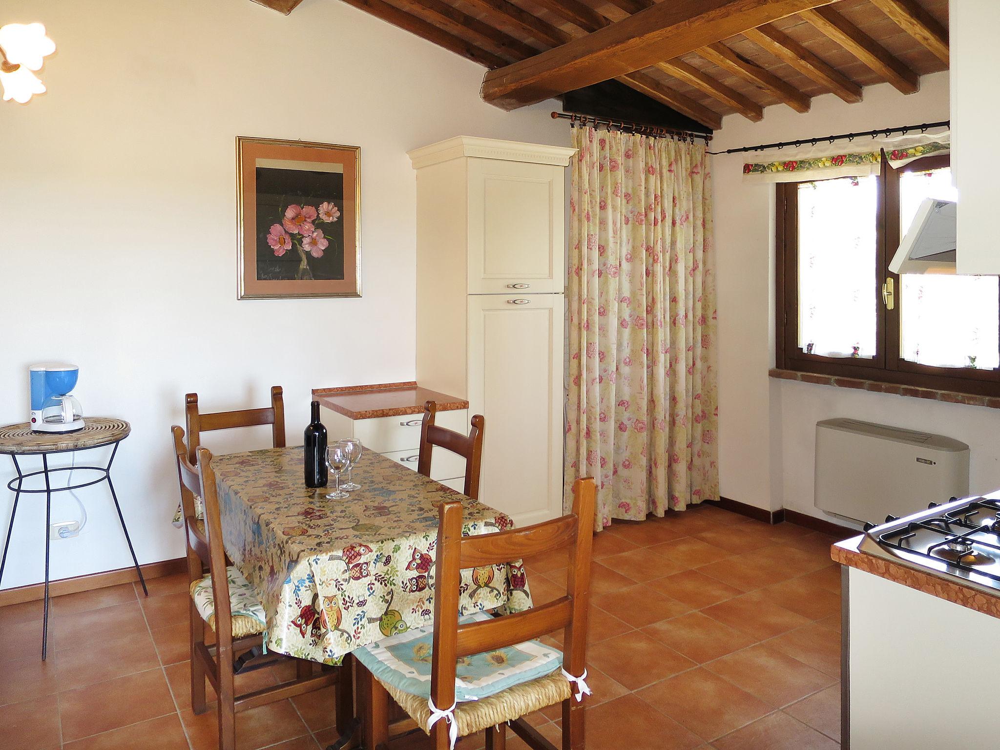 Photo 5 - 2 bedroom Apartment in Scansano with swimming pool and garden