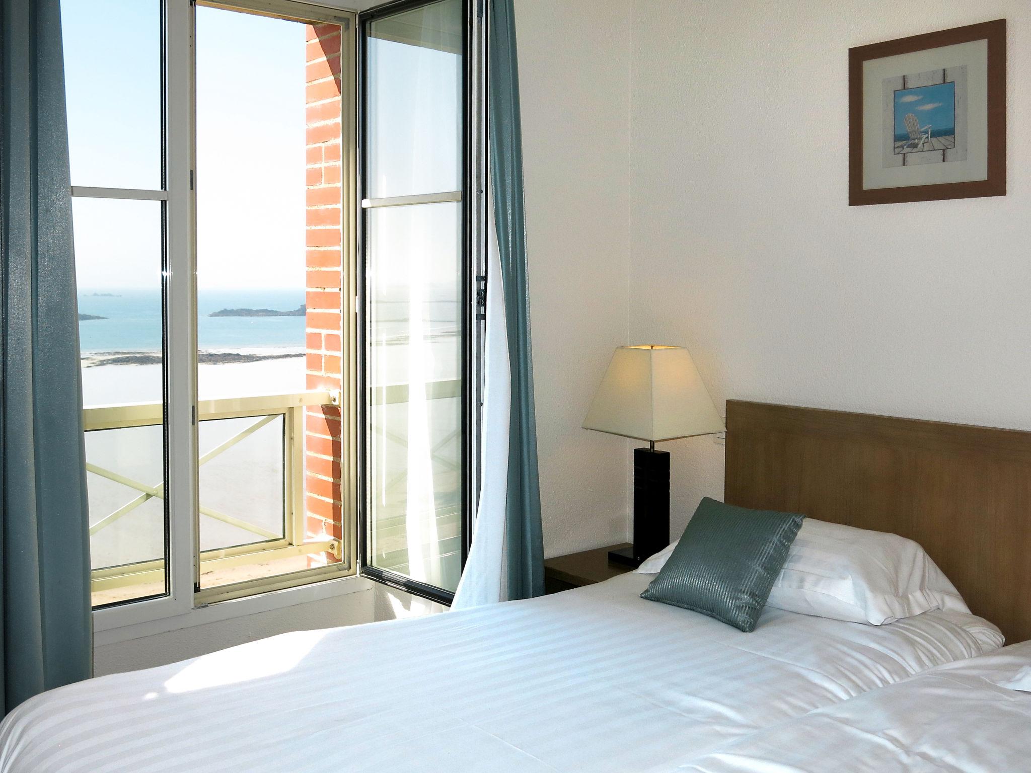 Foto 5 - Apartamento de 2 quartos em Saint-Malo com piscina e vistas do mar