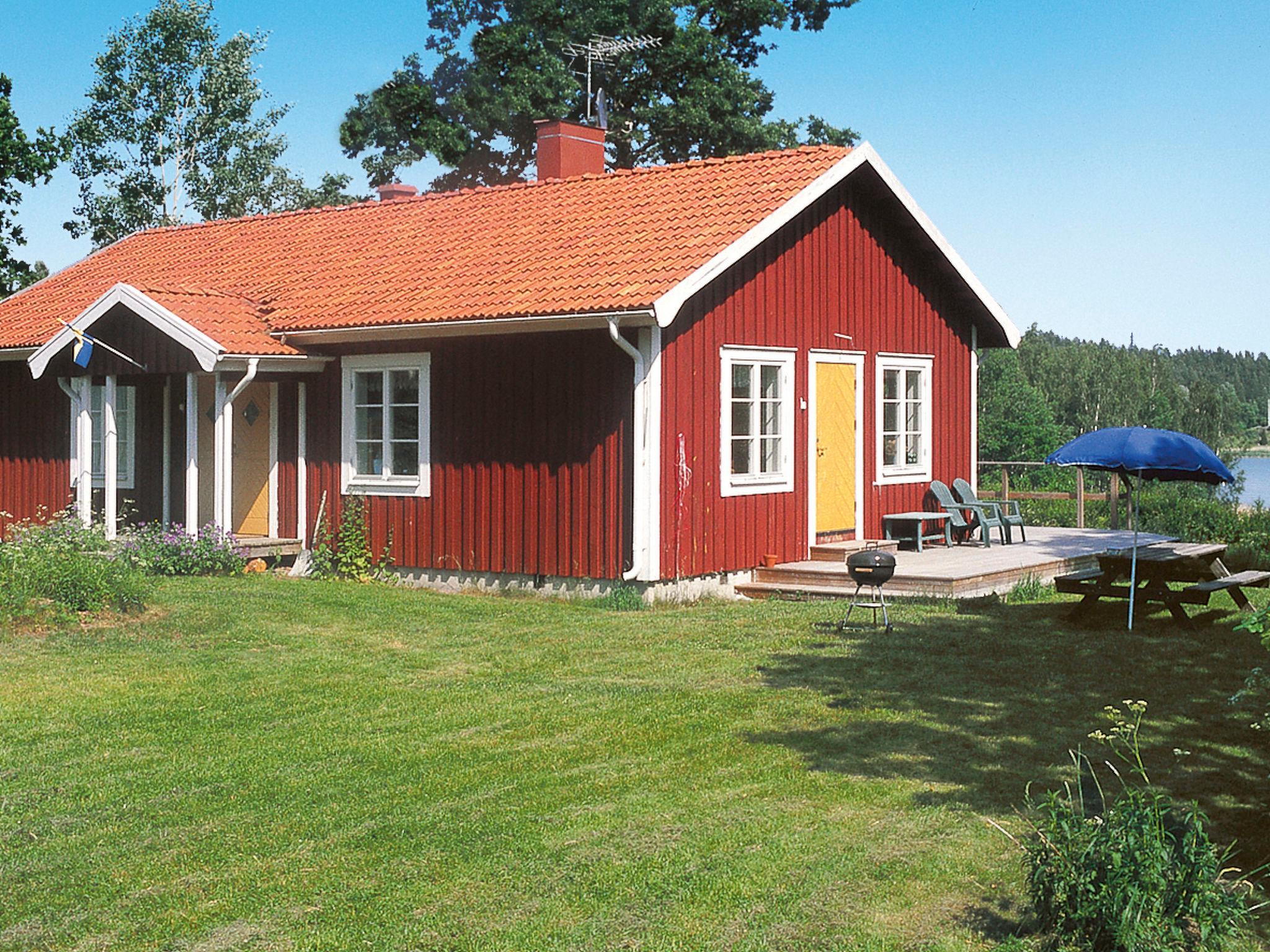 Foto 2 - Casa de 3 quartos em Valdemarsvik com jardim e terraço