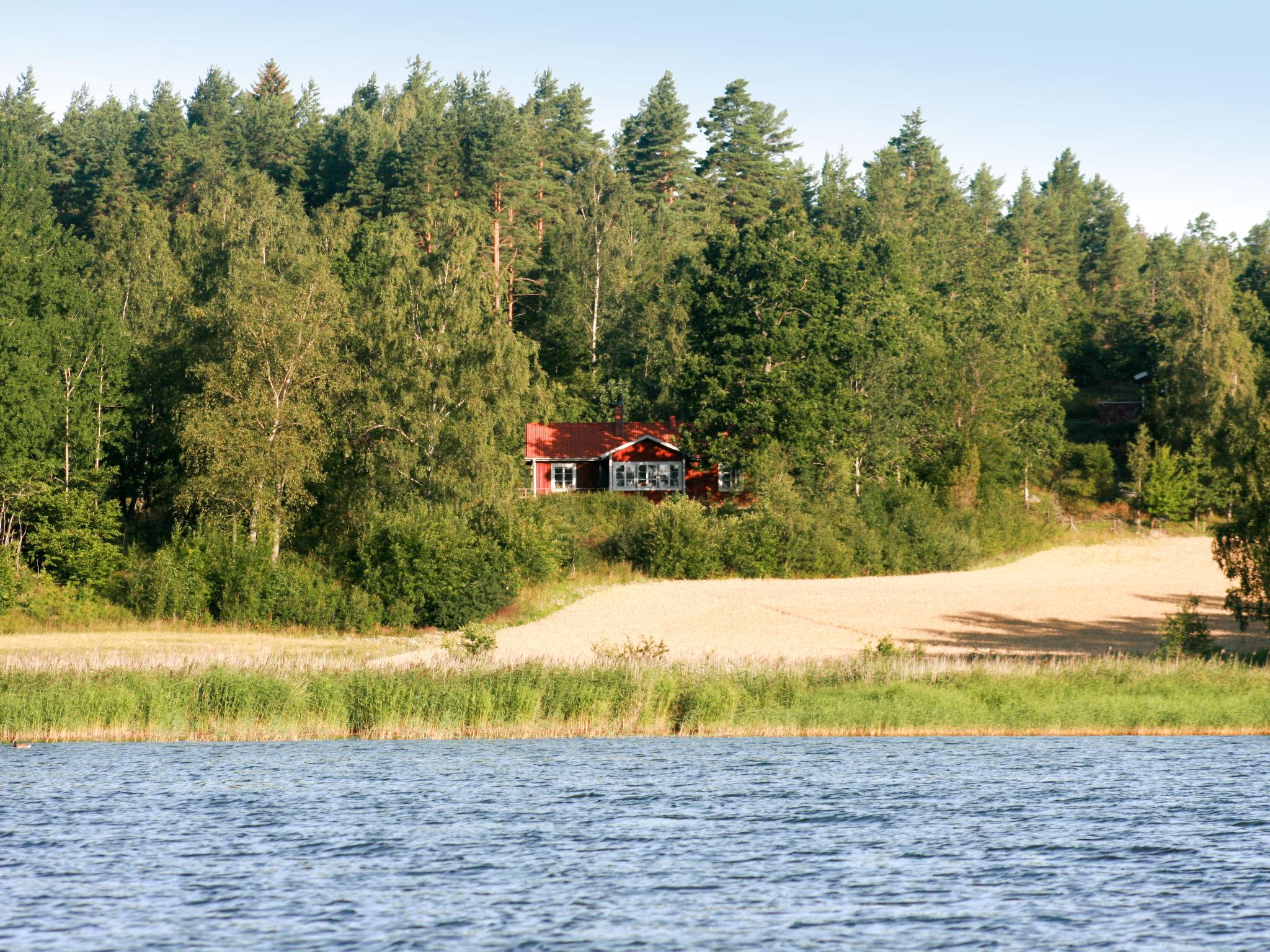 Foto 1 - Casa de 3 habitaciones en Valdemarsvik con jardín y terraza