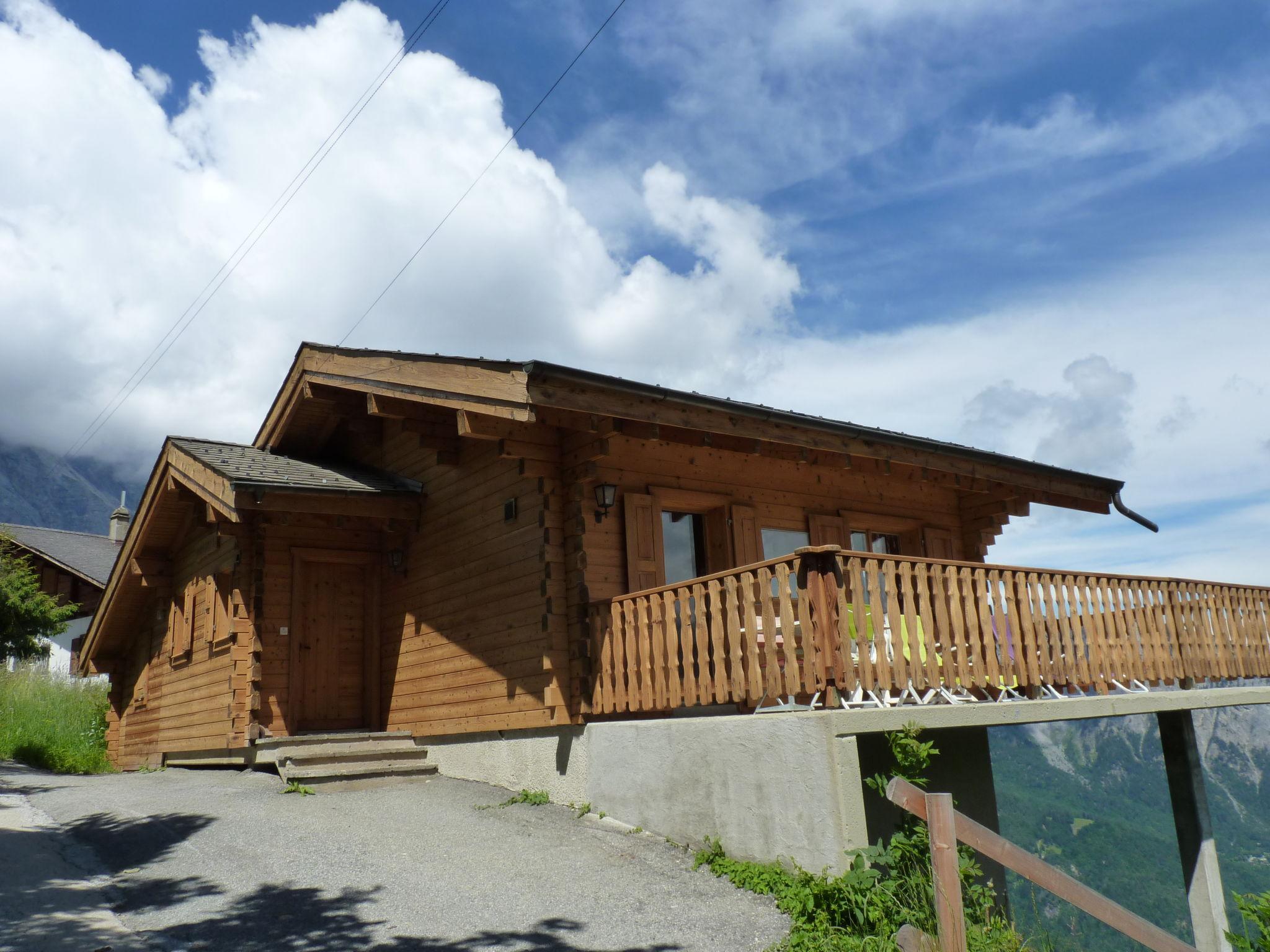 Foto 1 - Casa de 4 habitaciones en Chamoson con terraza y vistas a la montaña
