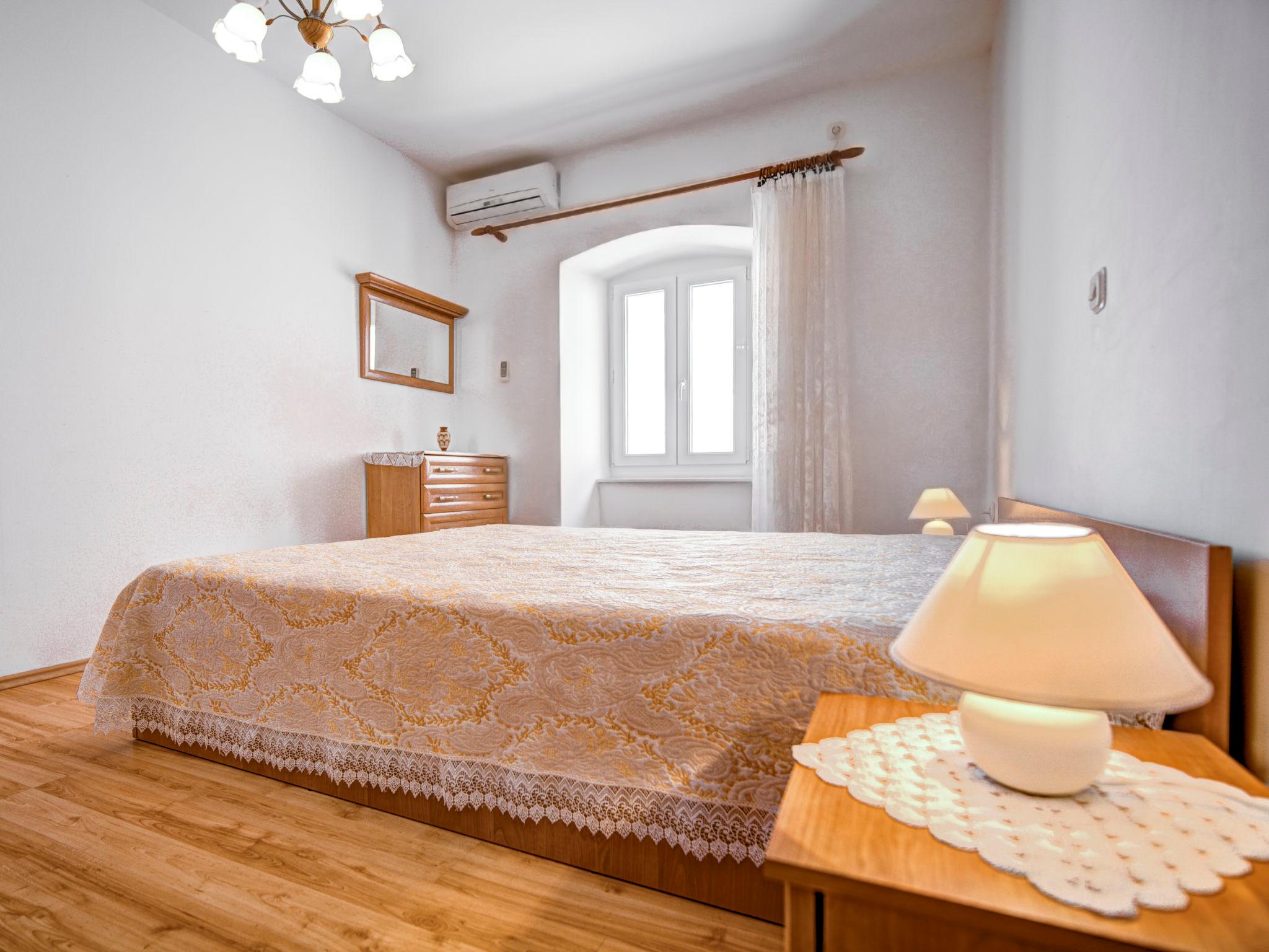 Photo 11 - 2 bedroom Apartment in Senj with terrace and sea view