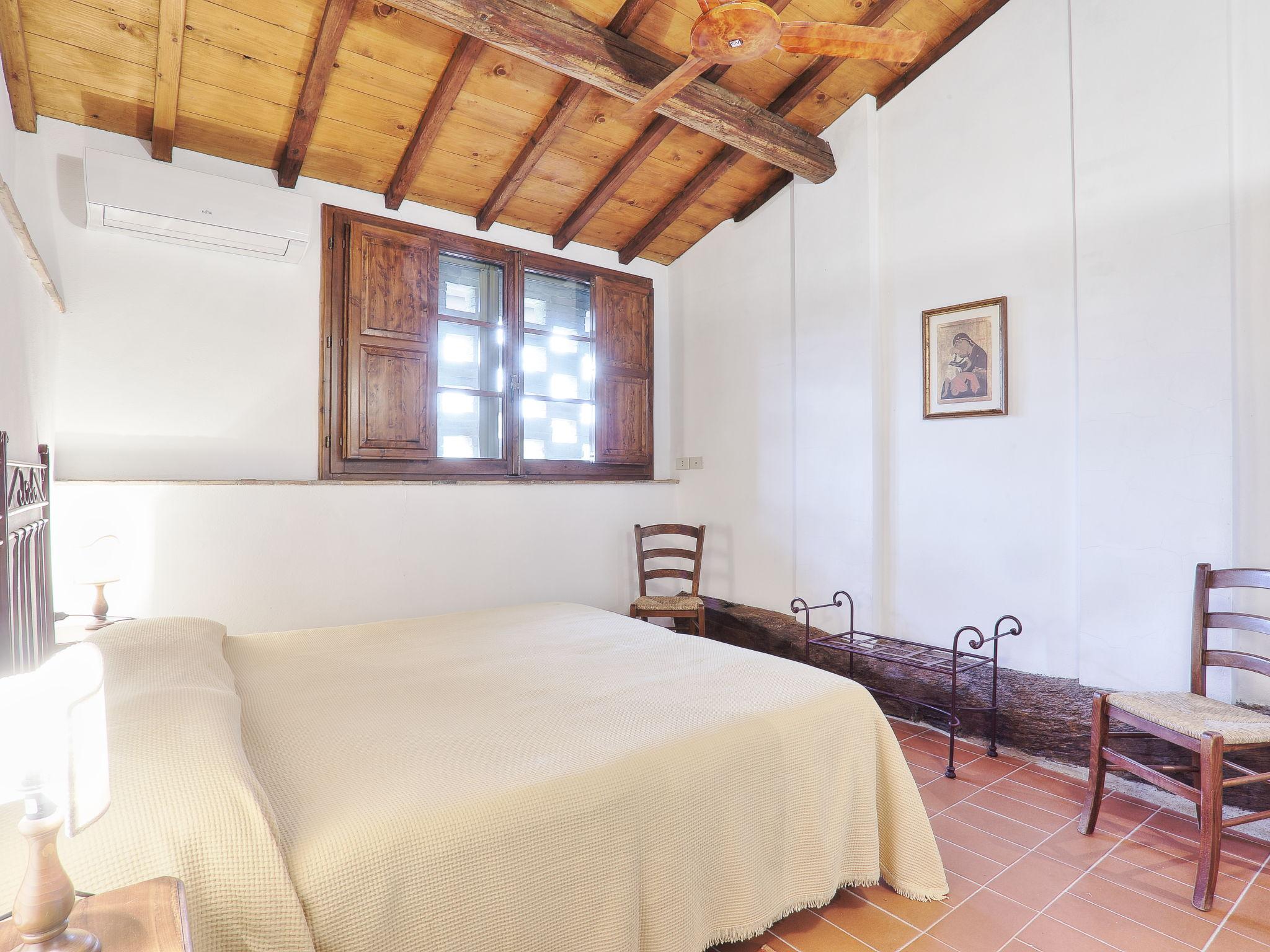 Foto 13 - Apartment mit 2 Schlafzimmern in Bagno a Ripoli mit schwimmbad und garten