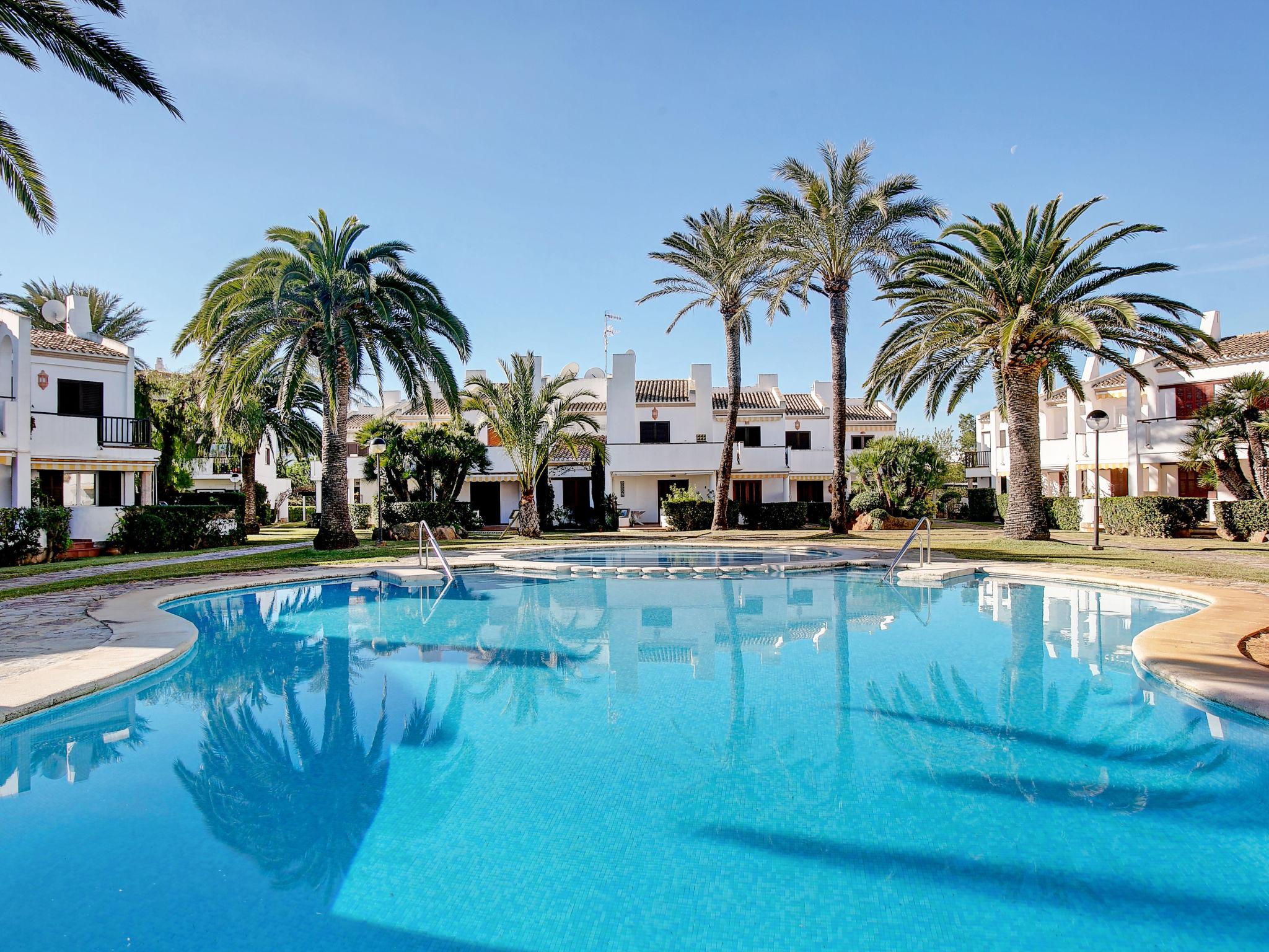 Foto 2 - Apartamento de 1 habitación en Dénia con piscina y vistas al mar