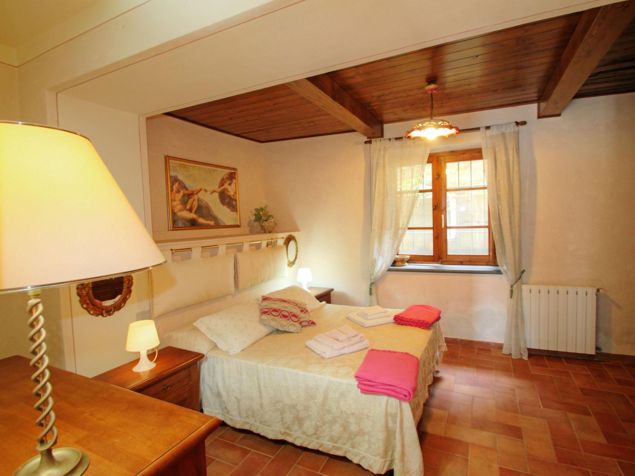 Photo 4 - 1 bedroom Apartment in Lamporecchio with swimming pool and garden