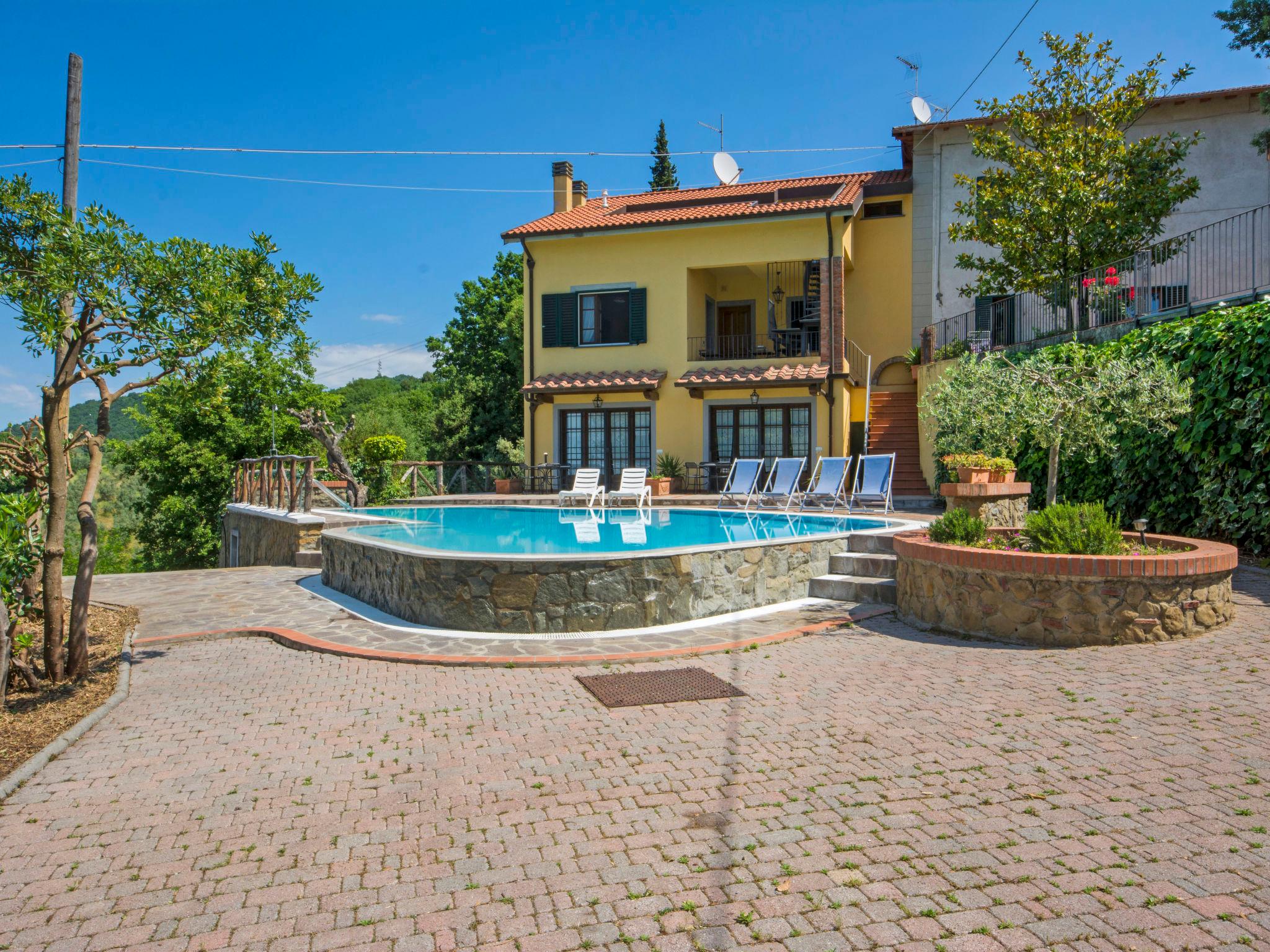 Foto 17 - Apartamento de 1 quarto em Lamporecchio com piscina