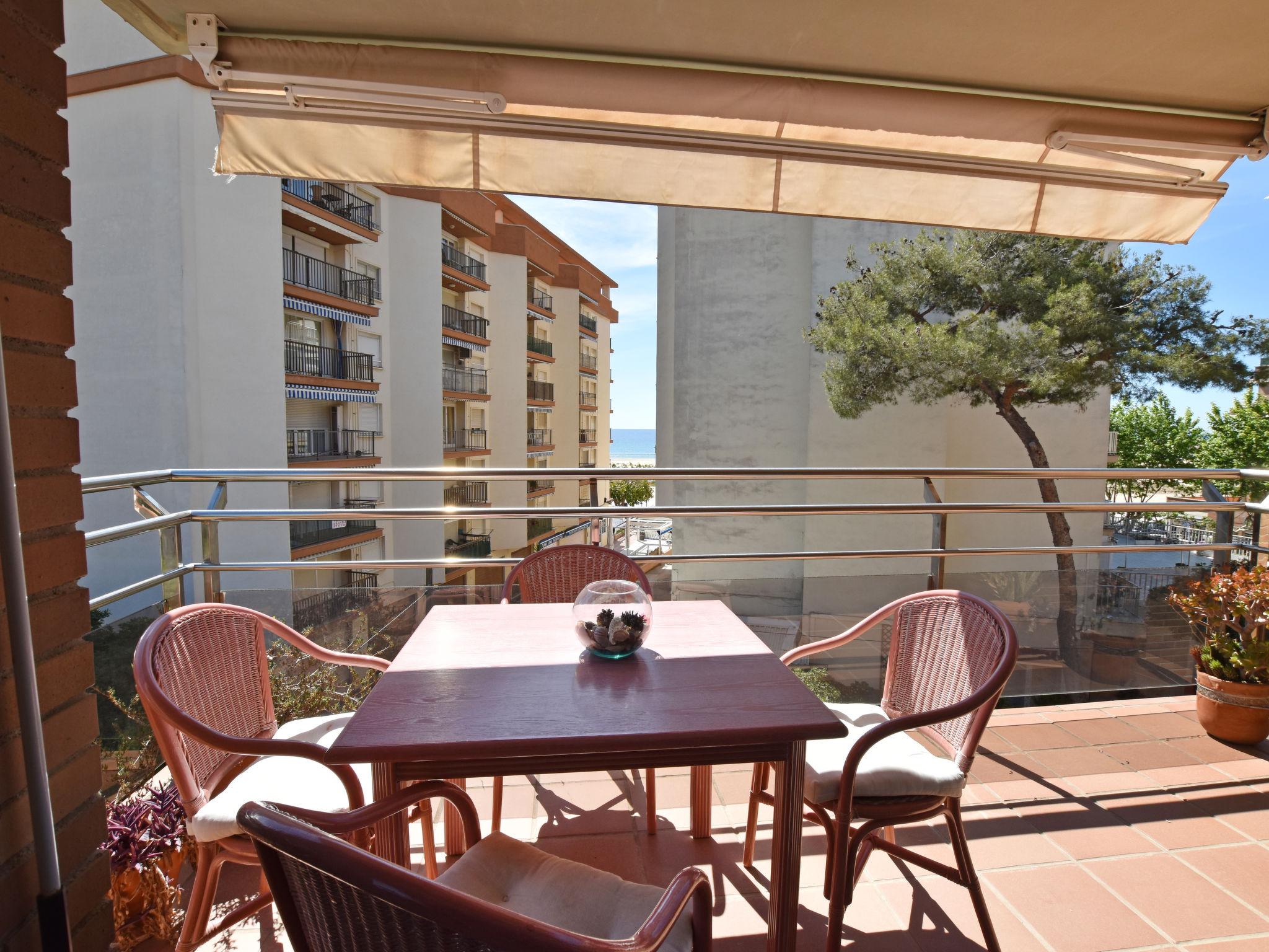 Photo 1 - Appartement de 3 chambres à Torredembarra avec piscine et jardin