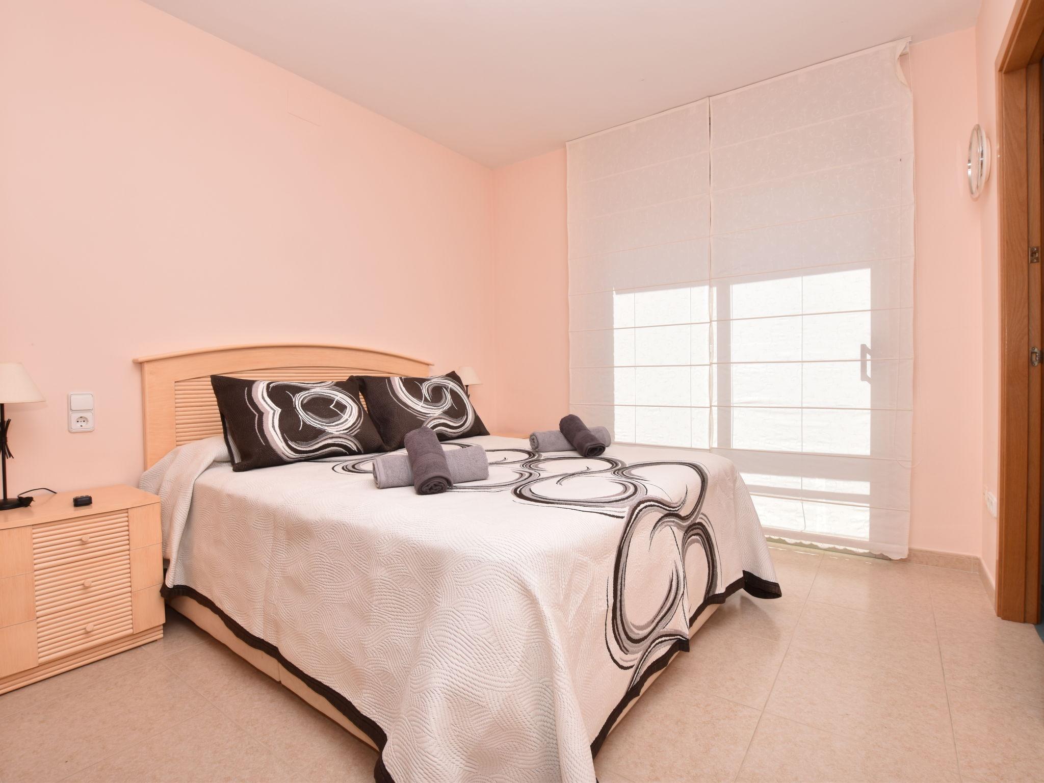 Foto 5 - Appartamento con 3 camere da letto a Torredembarra con piscina e vista mare