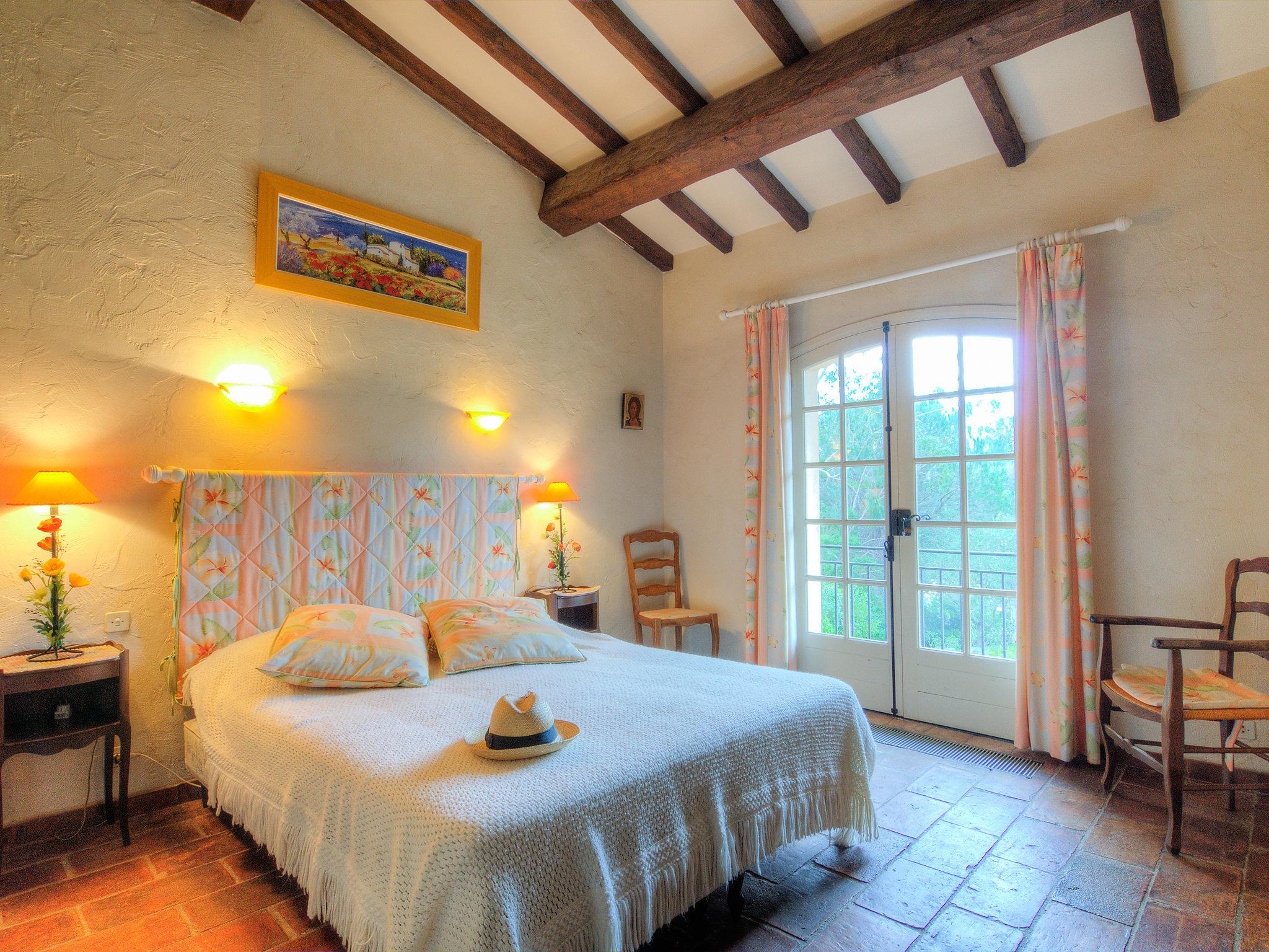 Photo 15 - 4 bedroom House in La Croix-Valmer with private pool and garden