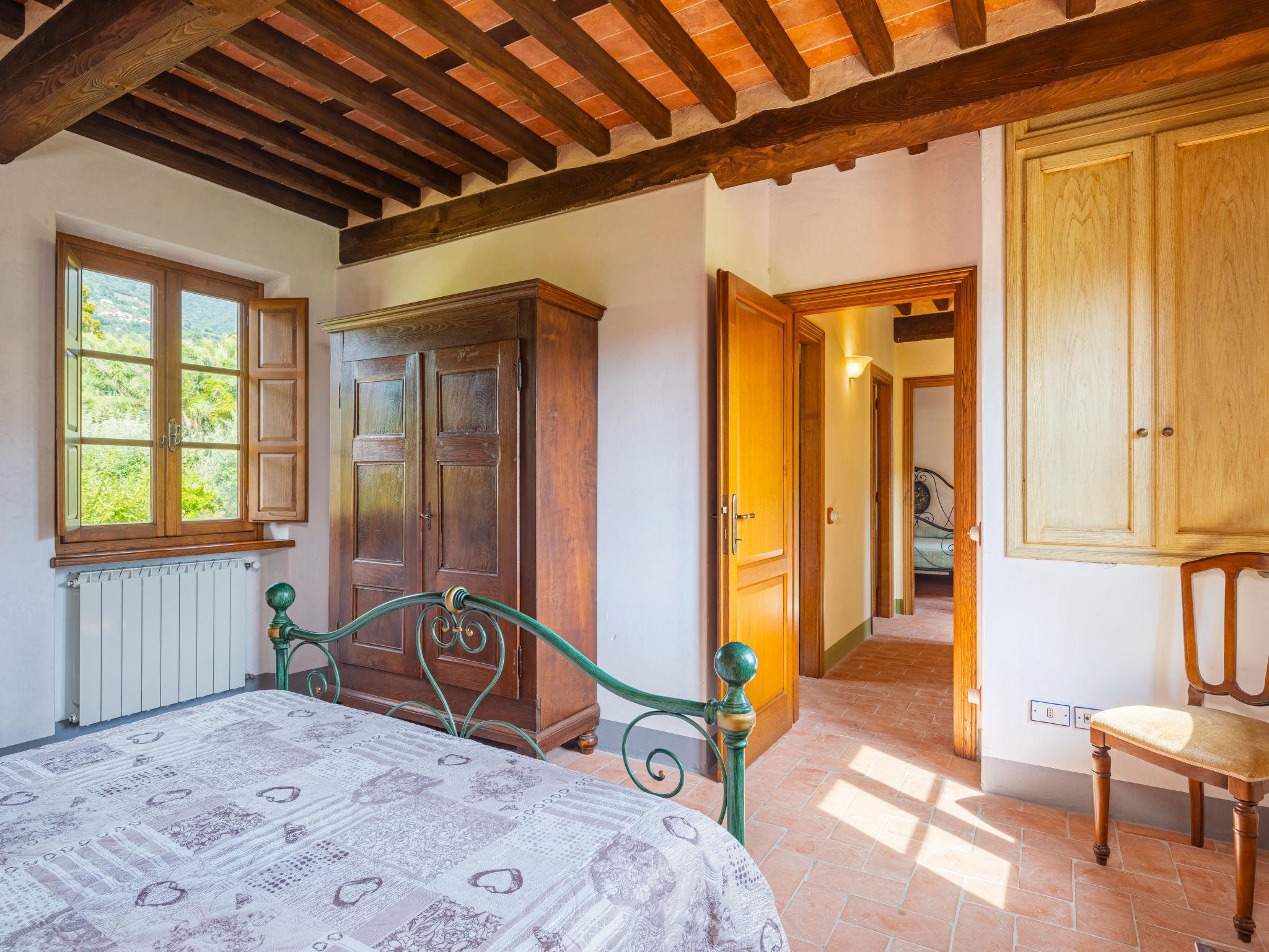 Foto 33 - Casa con 6 camere da letto a Camaiore con giardino e vista mare