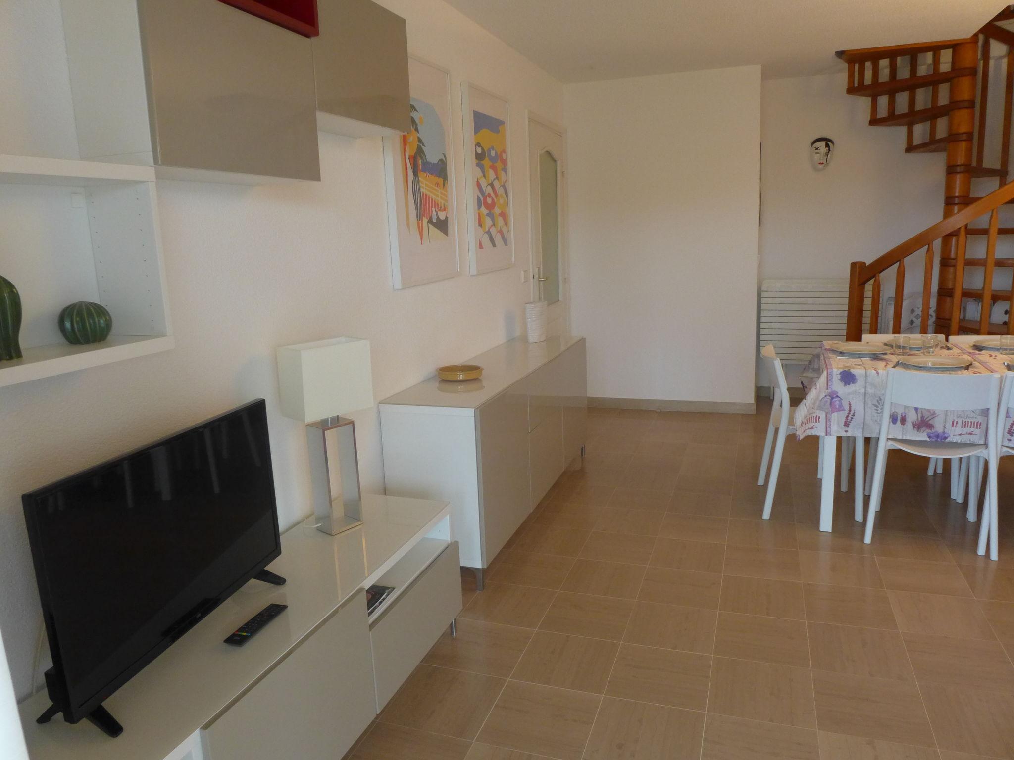 Foto 7 - Apartamento de 2 habitaciones en Fréjus con terraza y vistas al mar