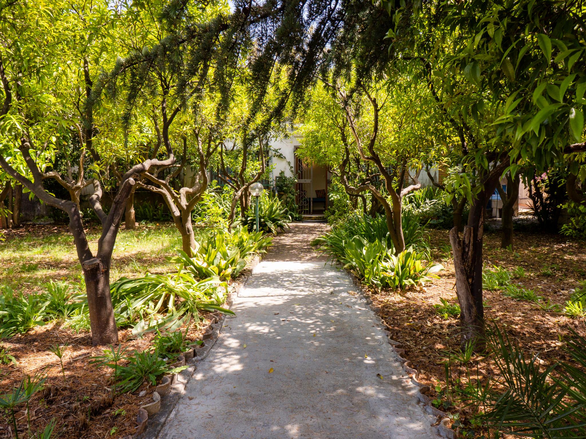 Photo 29 - Maison de 4 chambres à Formia avec jardin et terrasse