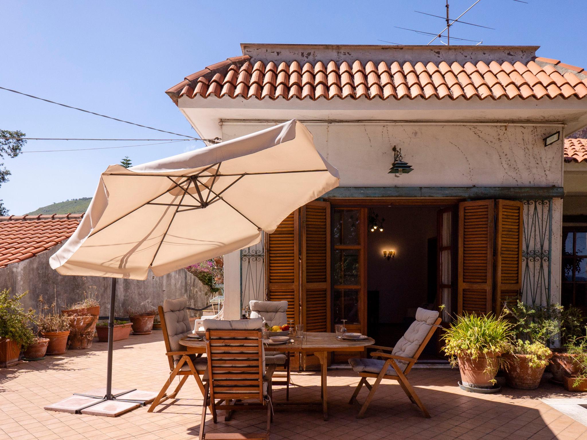 Photo 30 - Maison de 4 chambres à Formia avec jardin et vues à la mer