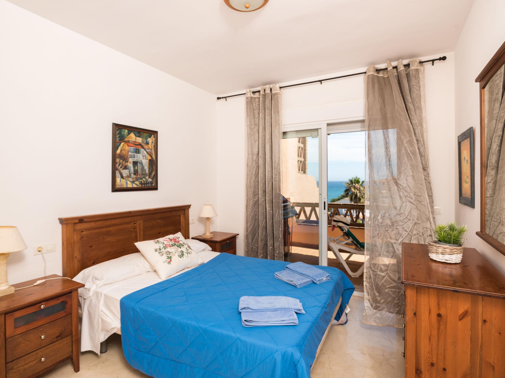 Foto 5 - Appartamento con 2 camere da letto a Mijas con piscina e vista mare