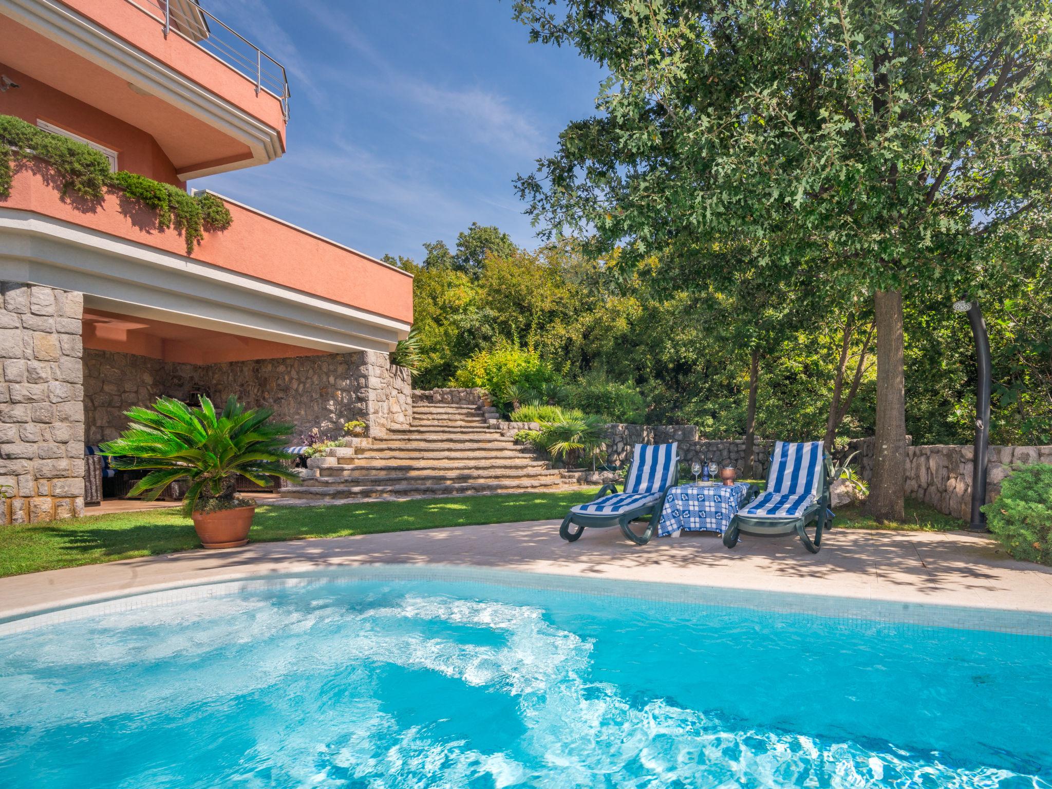 Photo 8 - Maison de 4 chambres à Kostrena avec piscine privée et vues à la mer