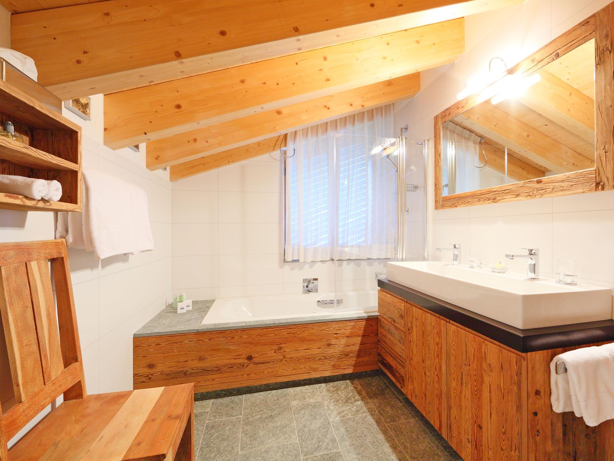 Foto 22 - Apartamento de 6 quartos em Zermatt com sauna e banheira de hidromassagem