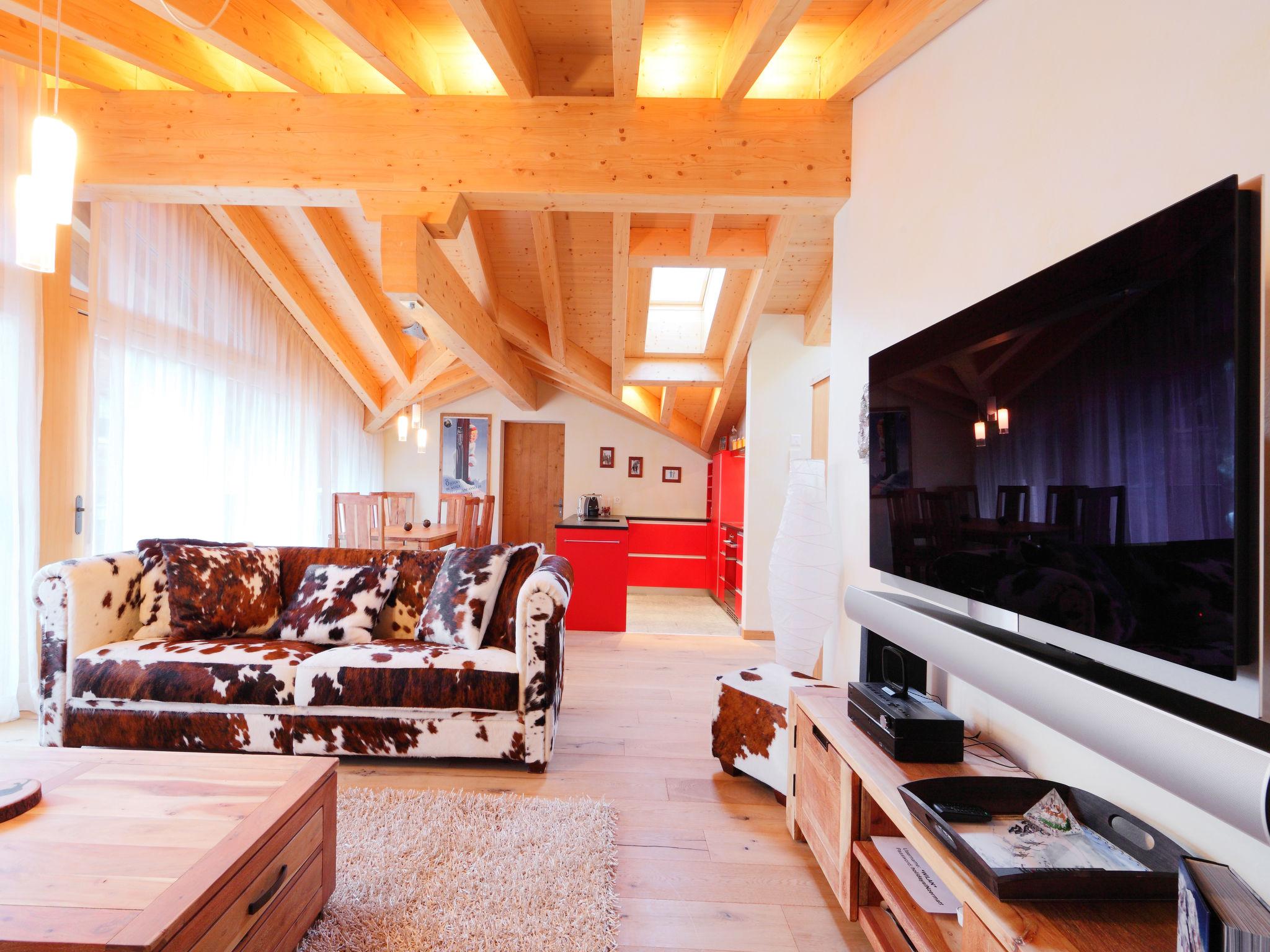 Photo 9 - 6 bedroom Apartment in Zermatt with sauna and mountain view