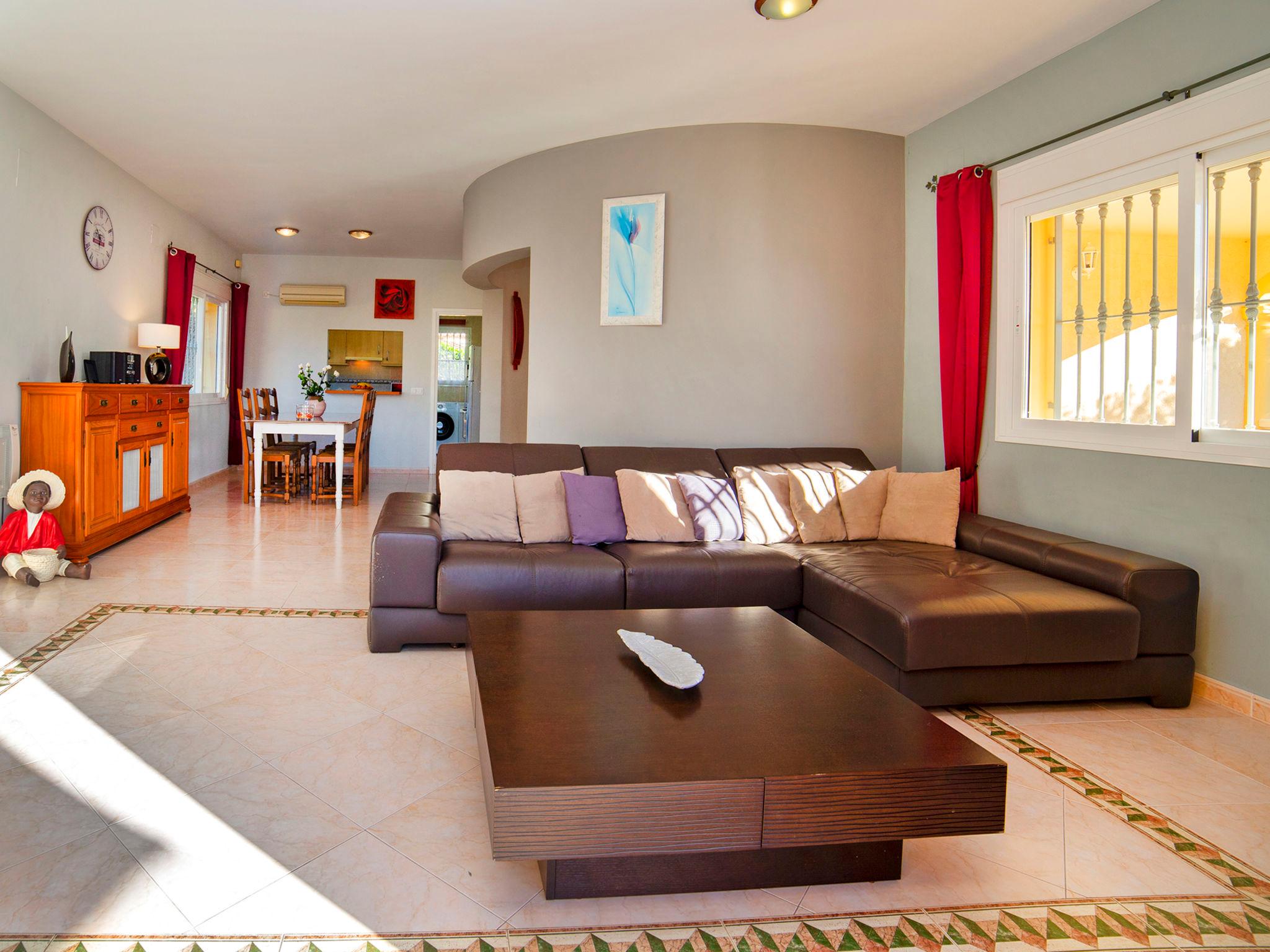 Photo 4 - 3 bedroom House in Calp with private pool and garden