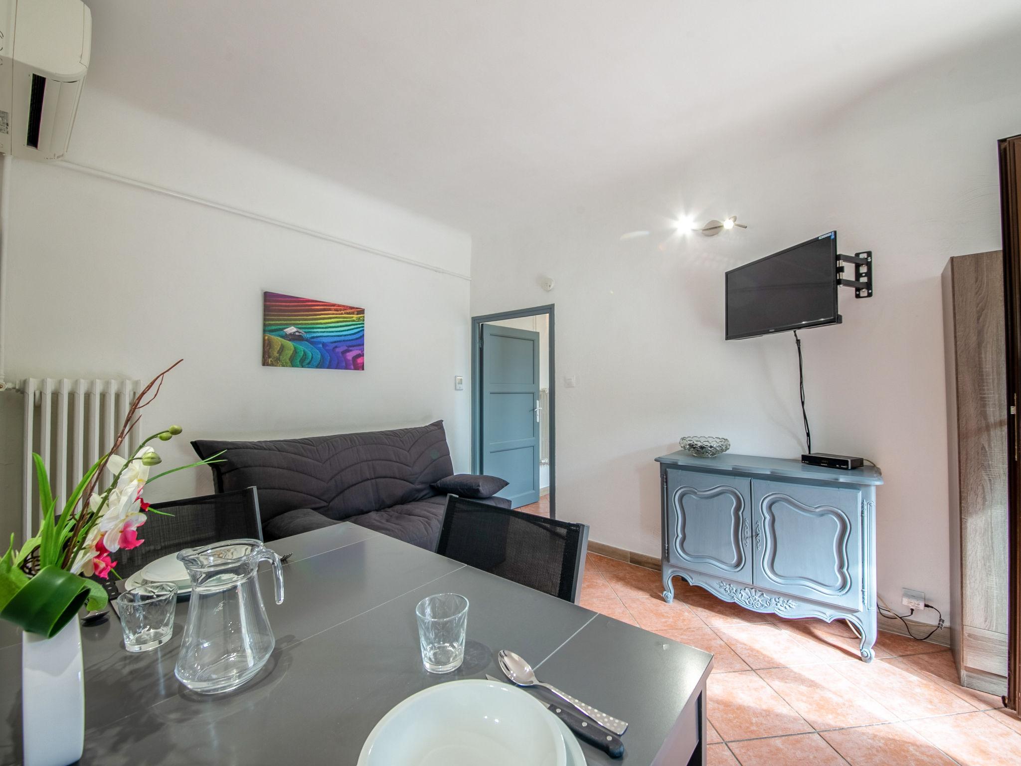 Foto 2 - Appartamento con 1 camera da letto a Cagnes-sur-Mer con terrazza e vista mare