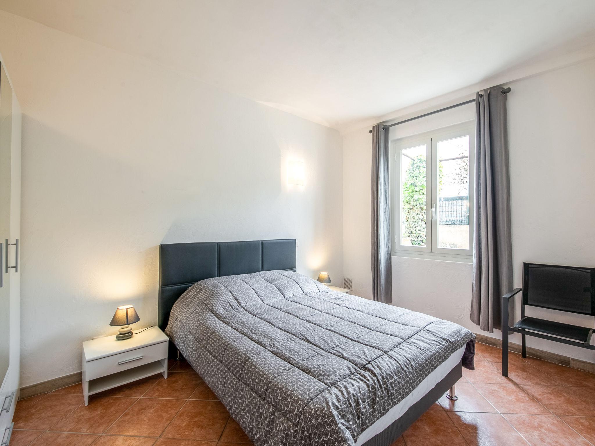 Foto 5 - Appartamento con 1 camera da letto a Cagnes-sur-Mer con terrazza e vista mare