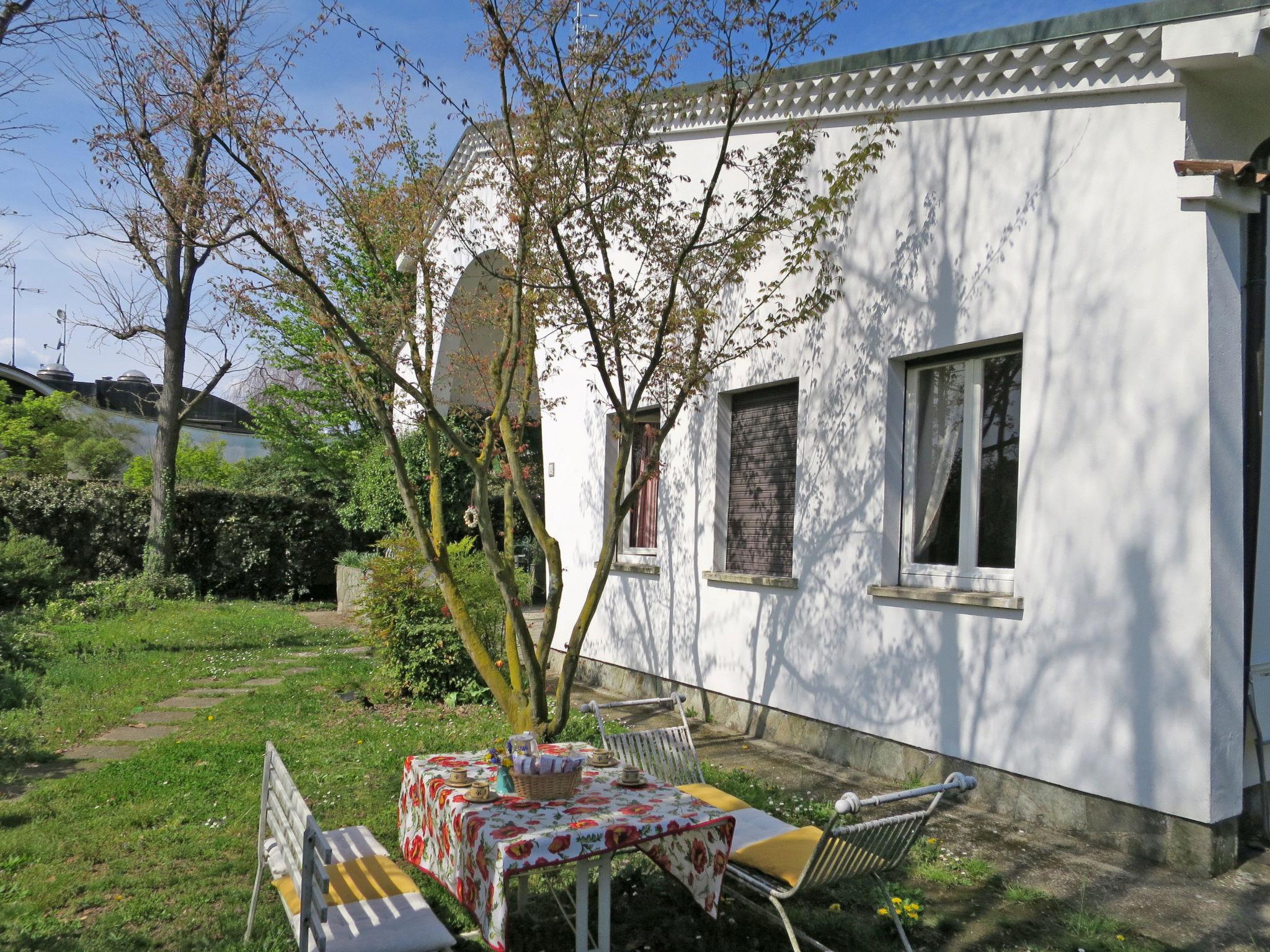 Photo 22 - Maison de 2 chambres à Sesto Calende avec jardin et vues sur la montagne