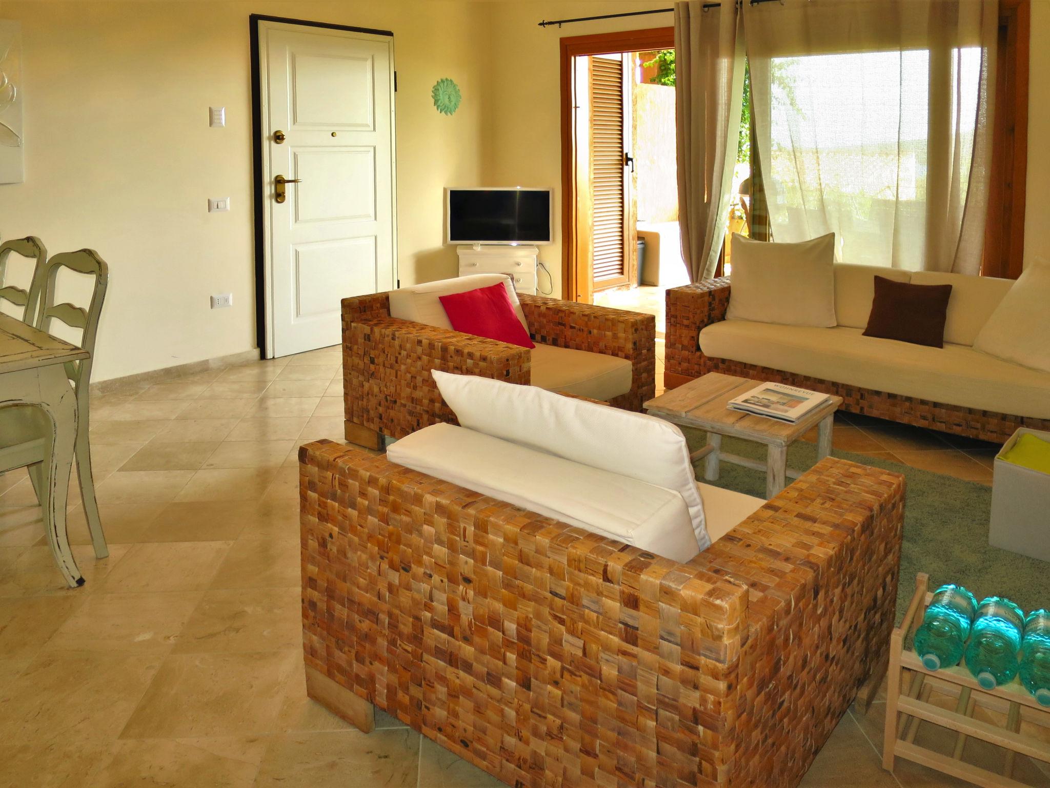Foto 7 - Apartamento de 2 quartos em Santa Teresa Gallura com piscina e vistas do mar