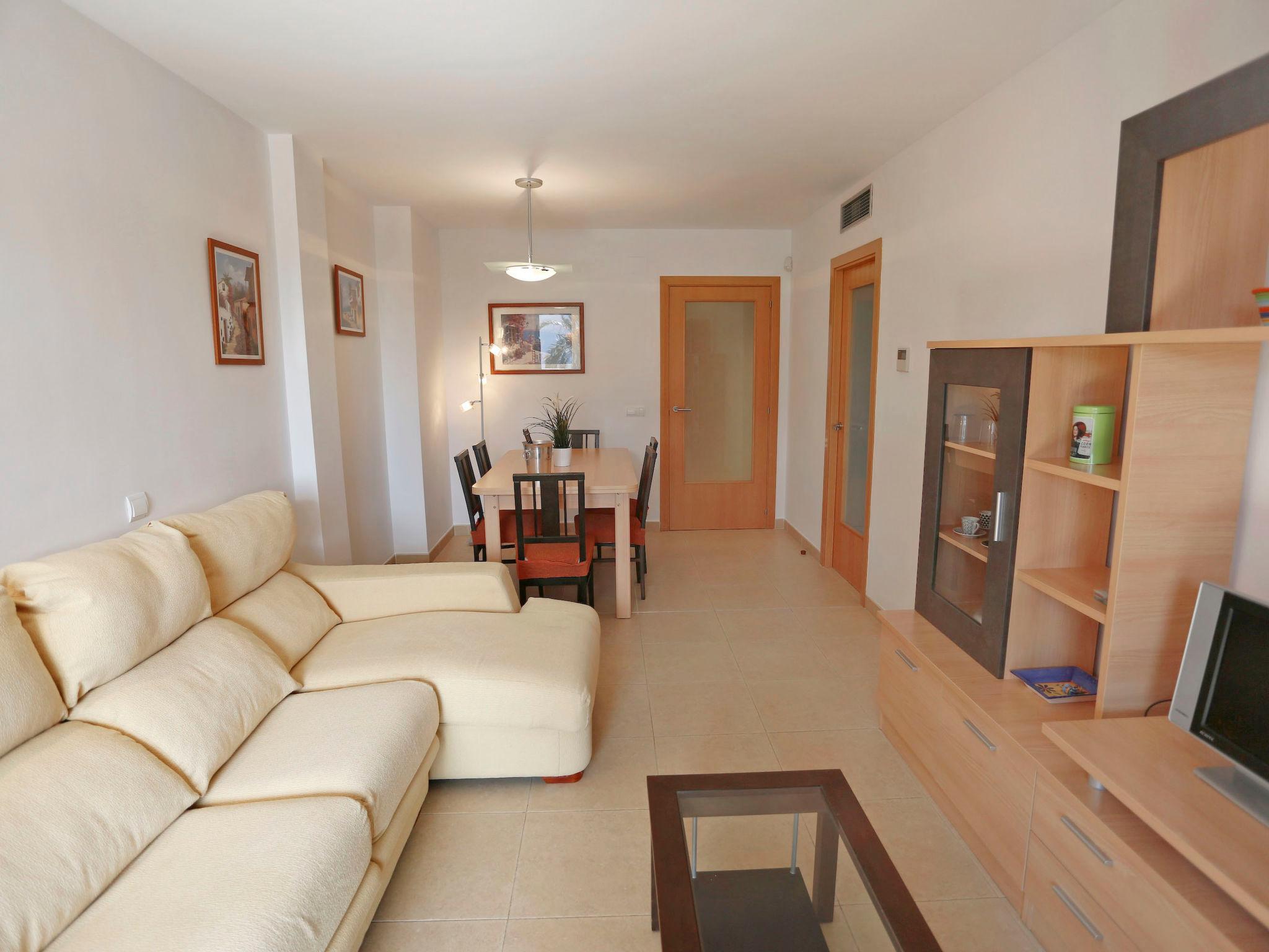 Photo 3 - 2 bedroom Apartment in Cambrils with swimming pool and sea view