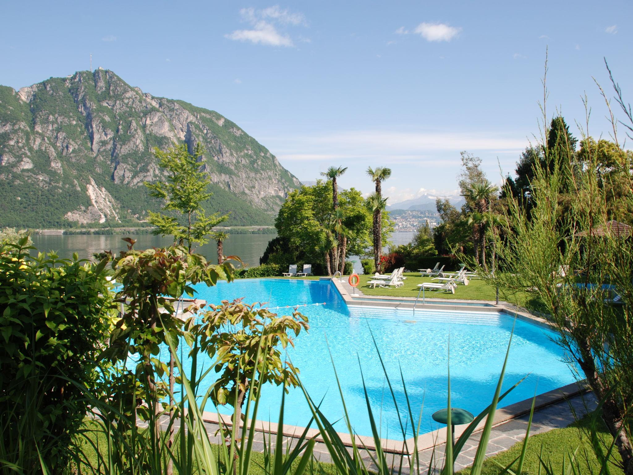 Photo 1 - Appartement de 1 chambre à Bissone avec piscine et jardin