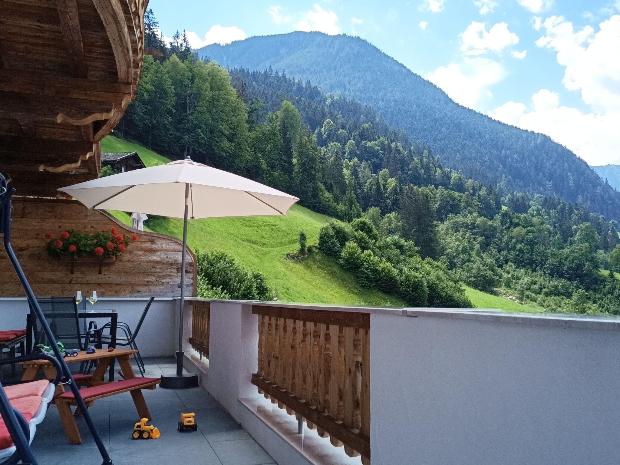 Foto 19 - Appartamento con 3 camere da letto a Ramsau im Zillertal con terrazza e vista sulle montagne