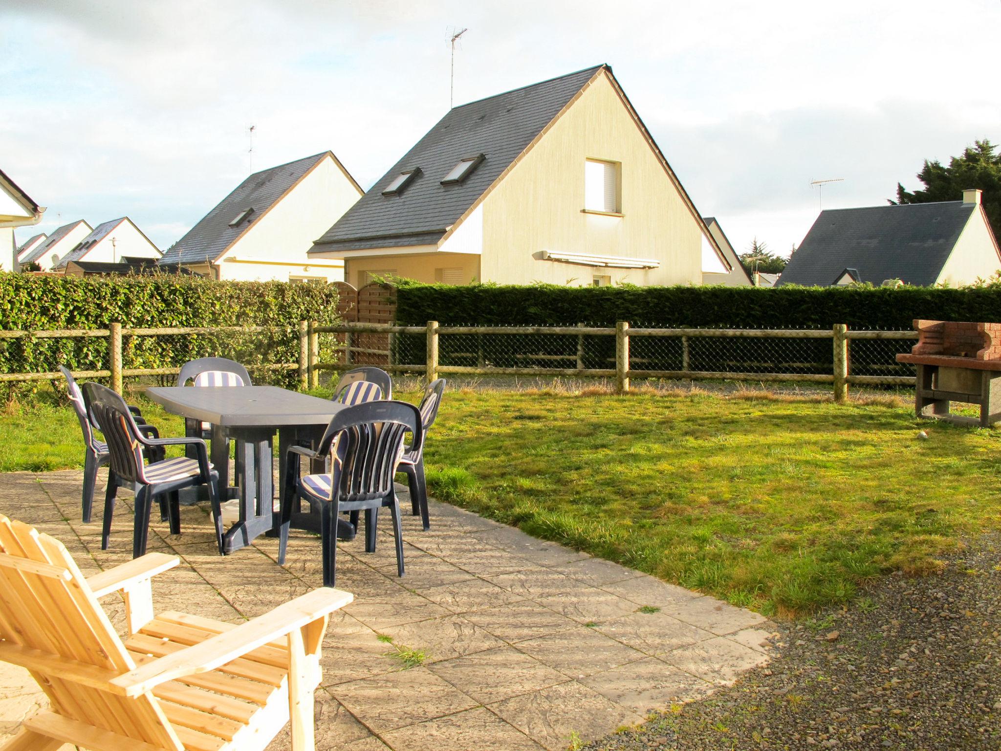 Foto 9 - Casa de 3 habitaciones en Hauteville-sur-Mer con jardín y terraza