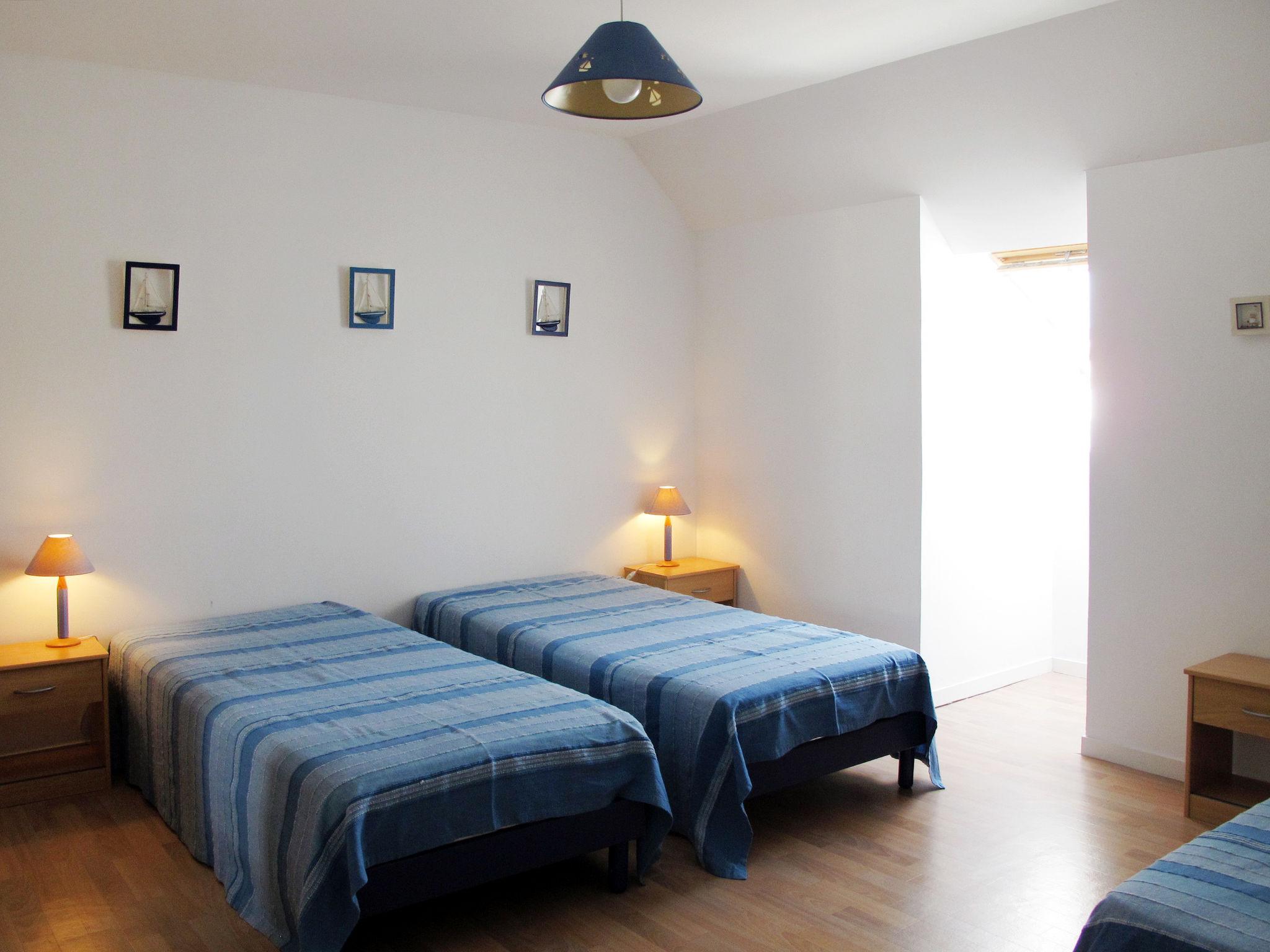Foto 17 - Casa con 3 camere da letto a Hauteville-sur-Mer con terrazza e vista mare