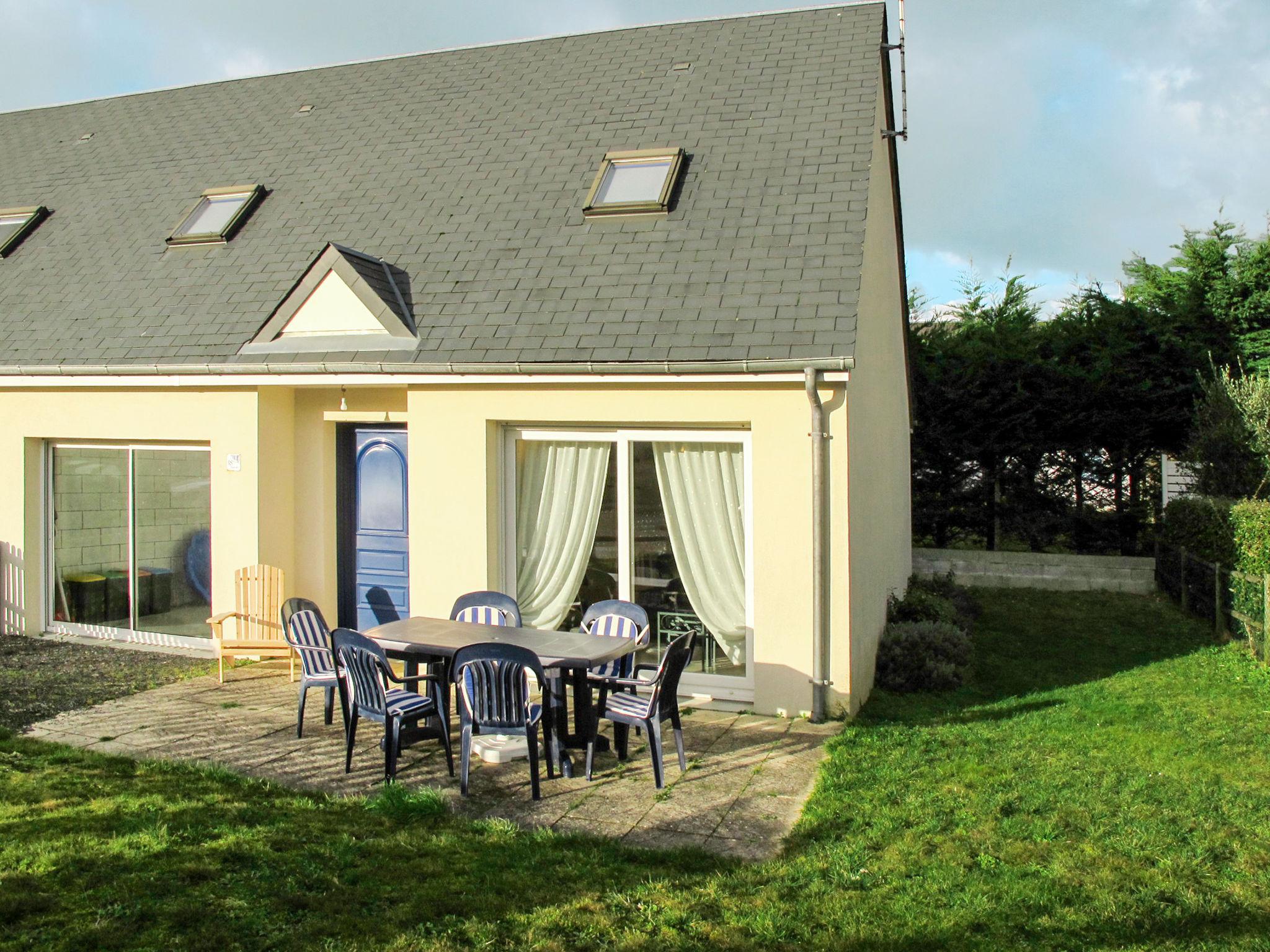 Photo 1 - Maison de 3 chambres à Hauteville-sur-Mer avec terrasse et vues à la mer
