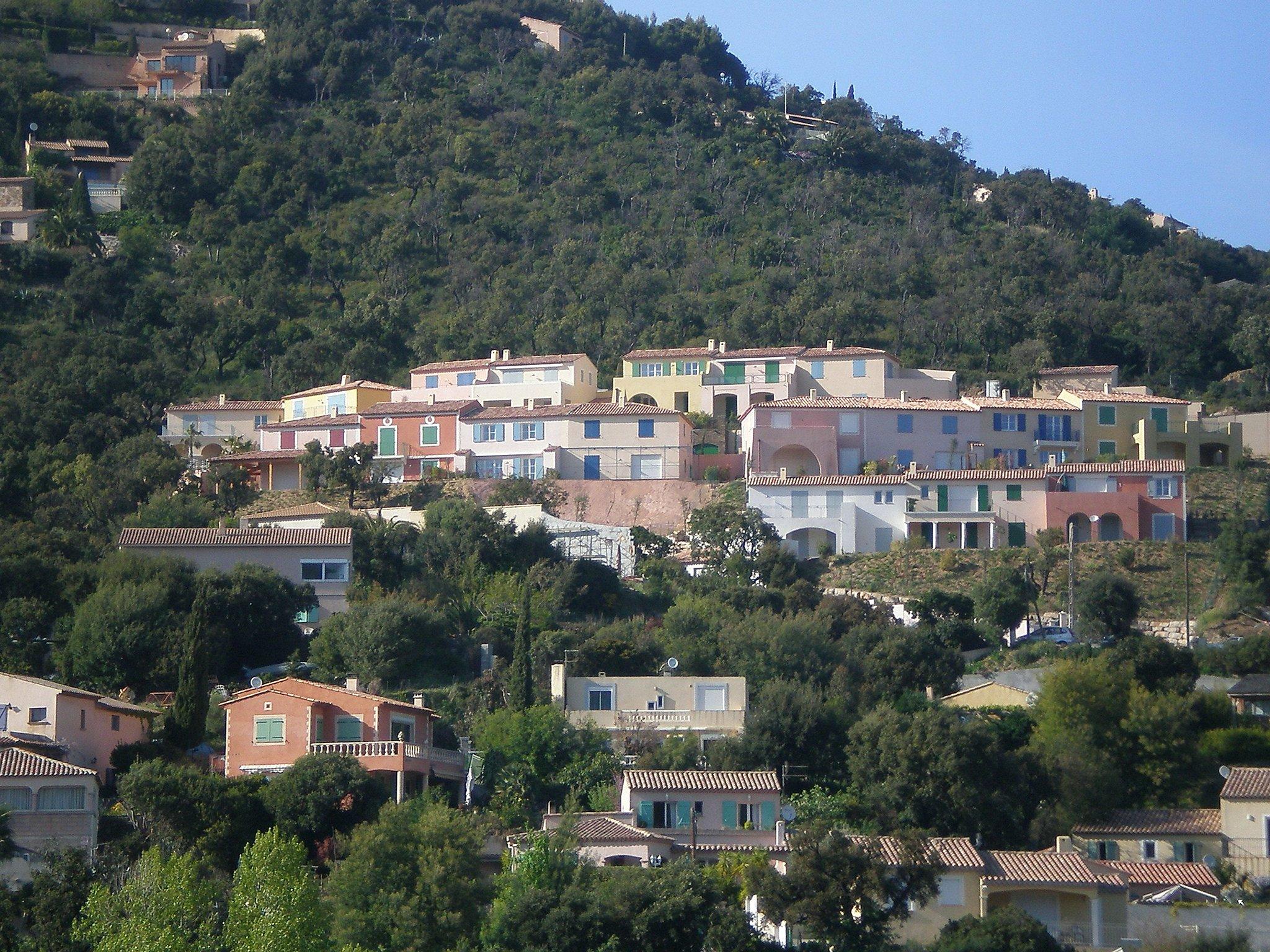 Foto 21 - Haus mit 2 Schlafzimmern in Cavalaire-sur-Mer mit schwimmbad und blick aufs meer