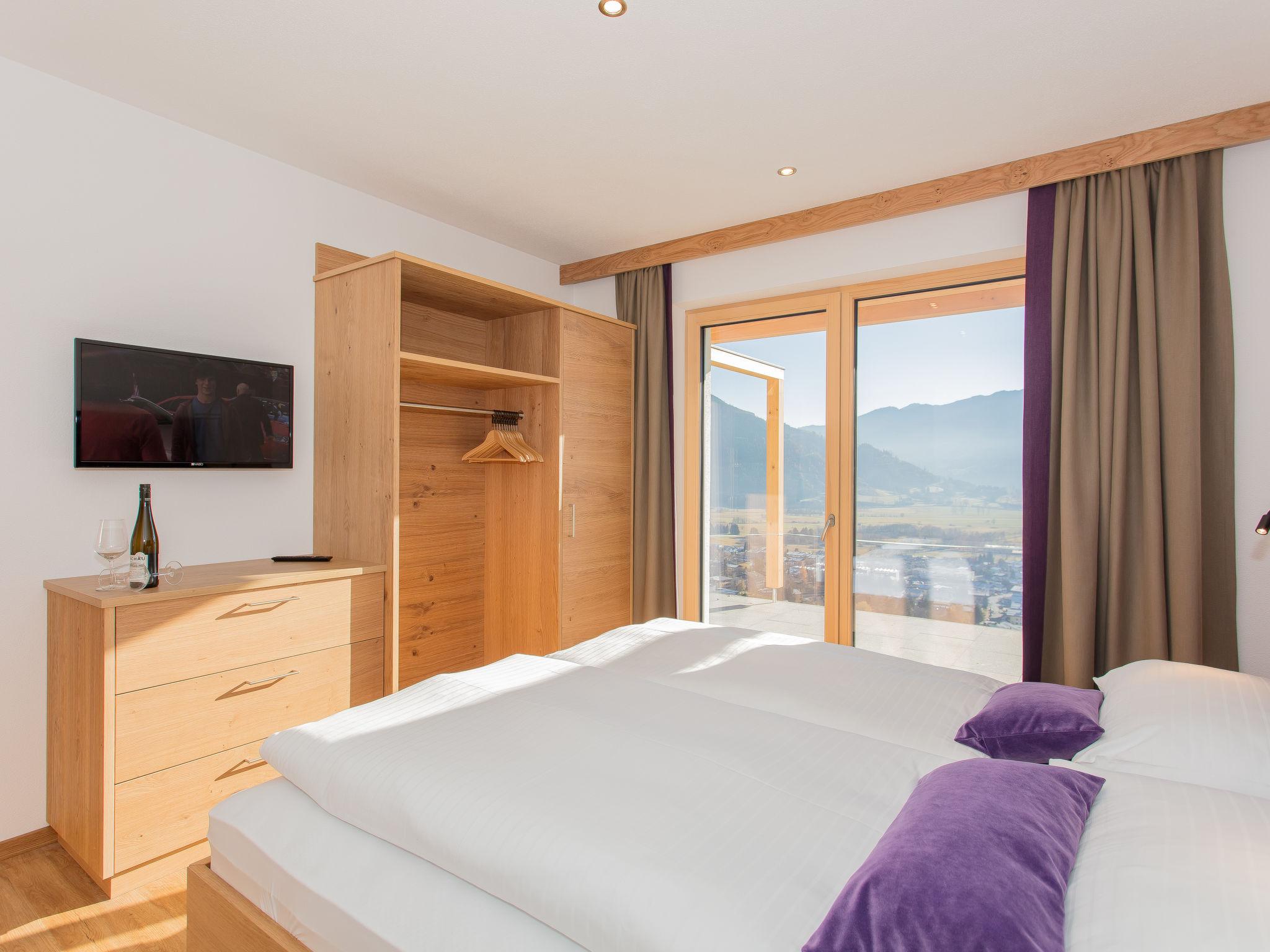 Foto 10 - Appartamento con 1 camera da letto a Zell am See con vista sulle montagne