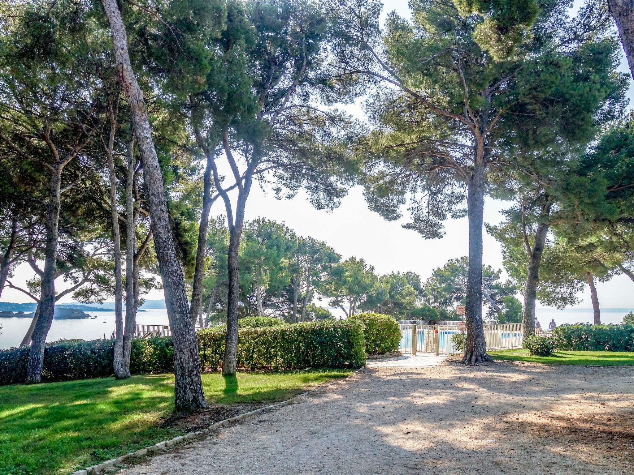 Foto 14 - Apartamento de 1 habitación en Bandol con piscina y vistas al mar