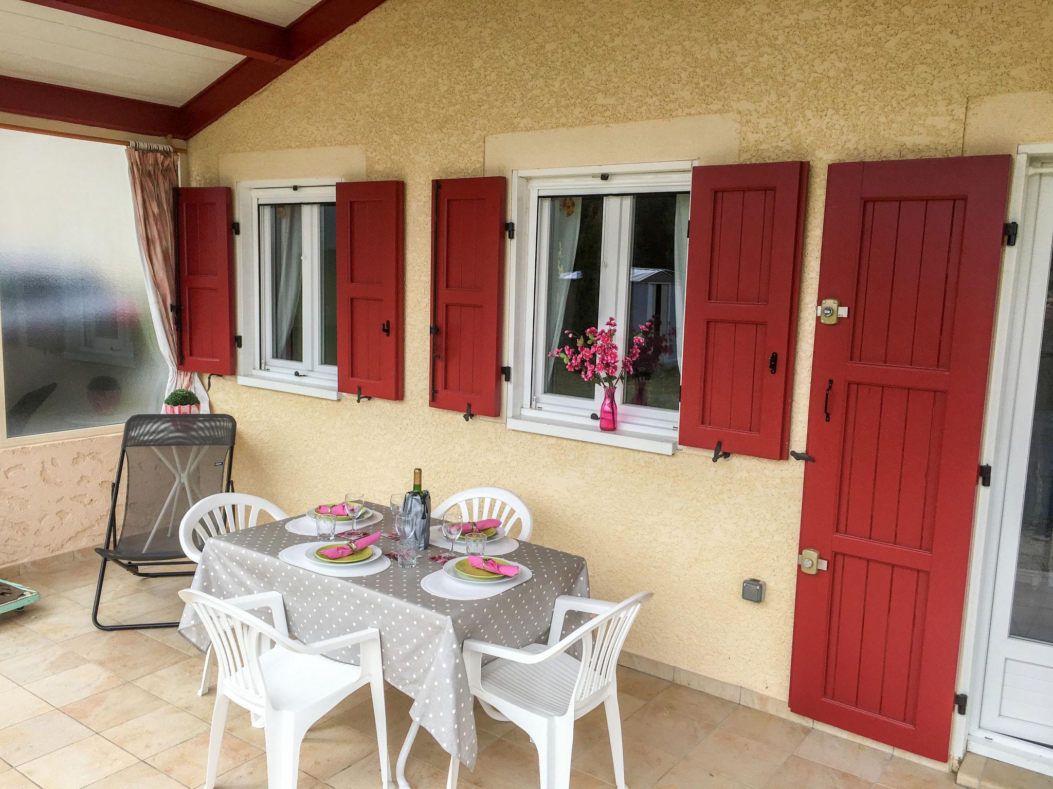 Photo 12 - 2 bedroom House in Monlet with garden and terrace