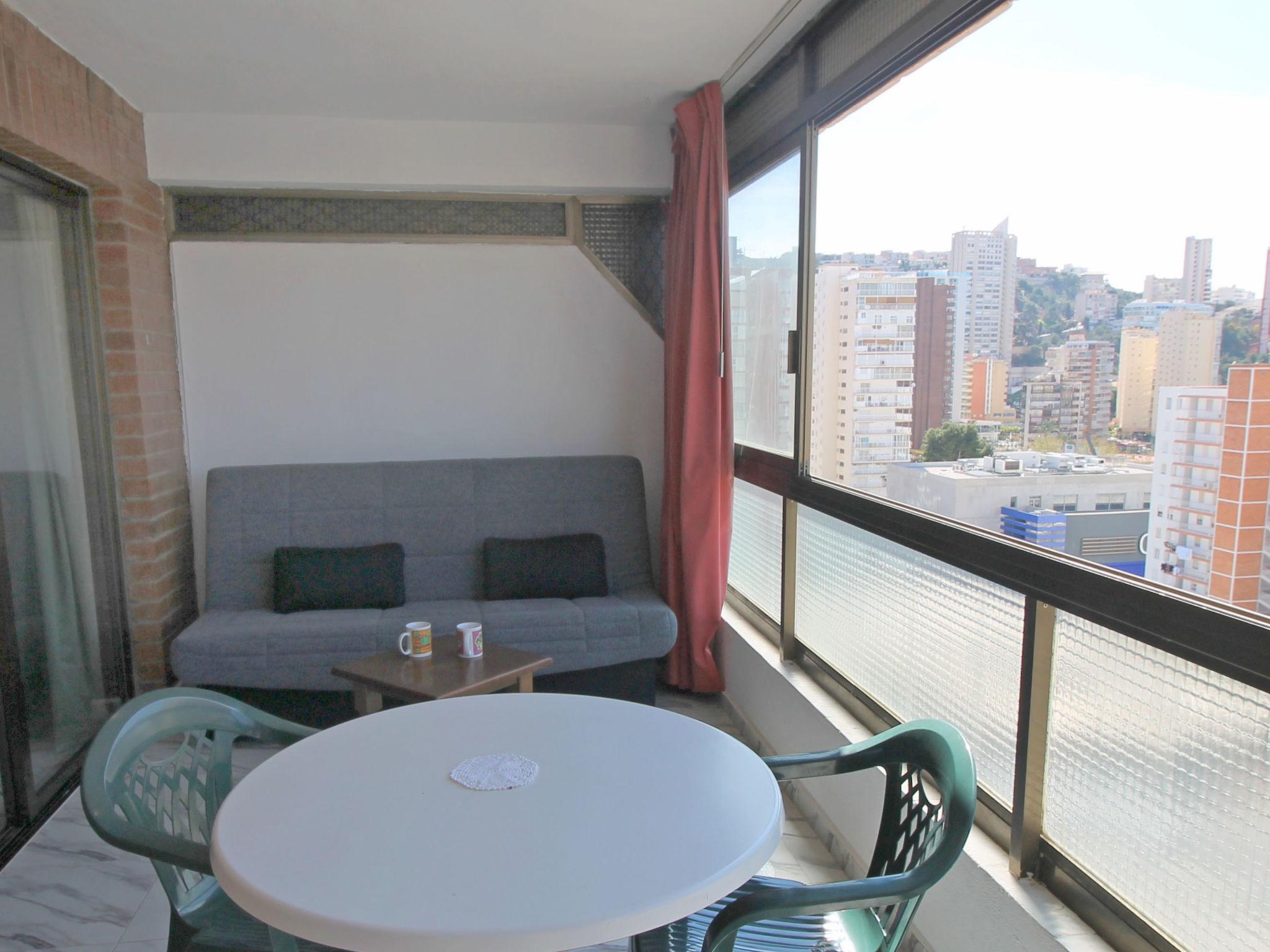Foto 4 - Appartamento con 1 camera da letto a Benidorm con piscina e vista mare