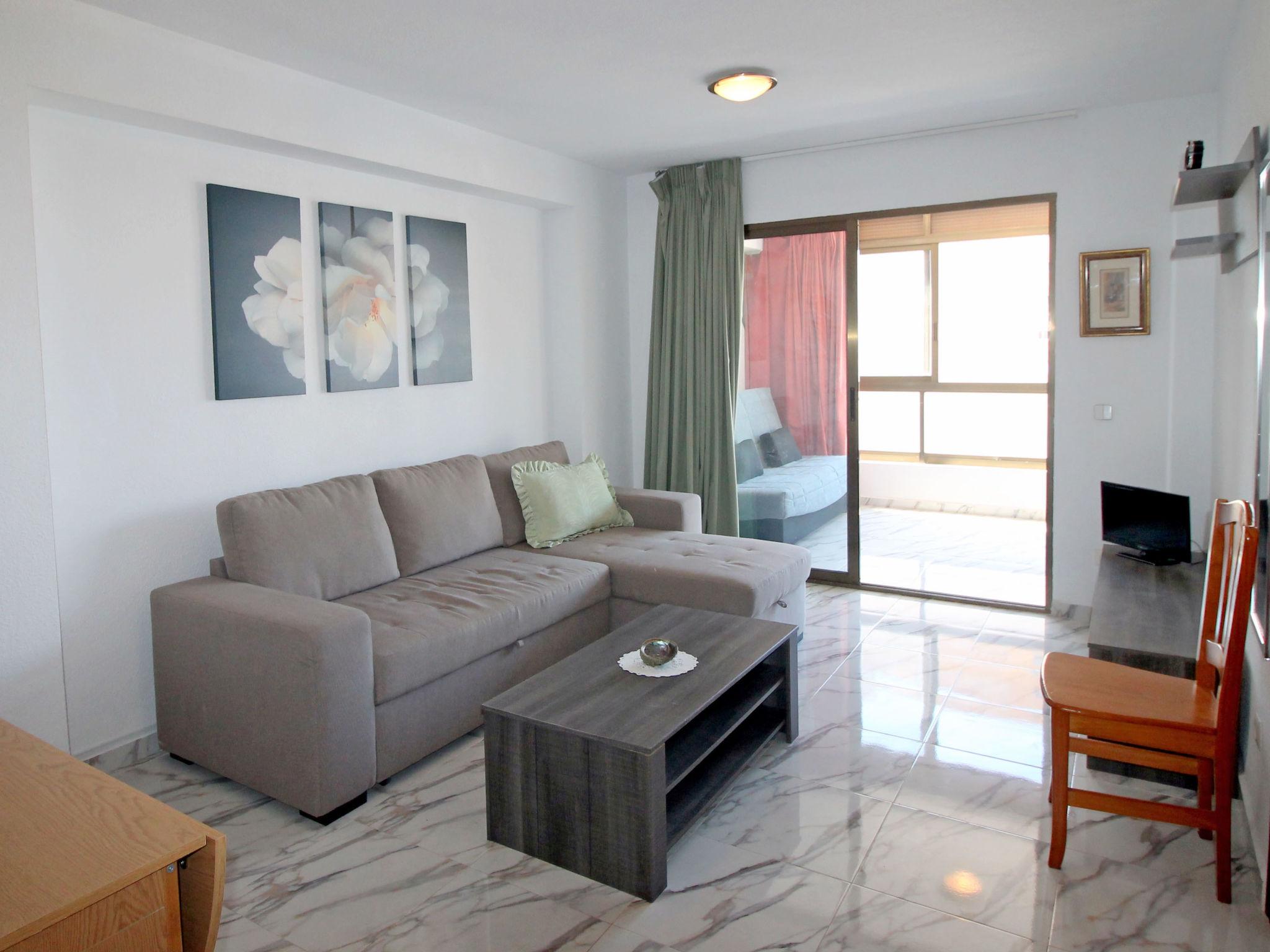 Photo 7 - 1 bedroom Apartment in Benidorm with swimming pool and sea view