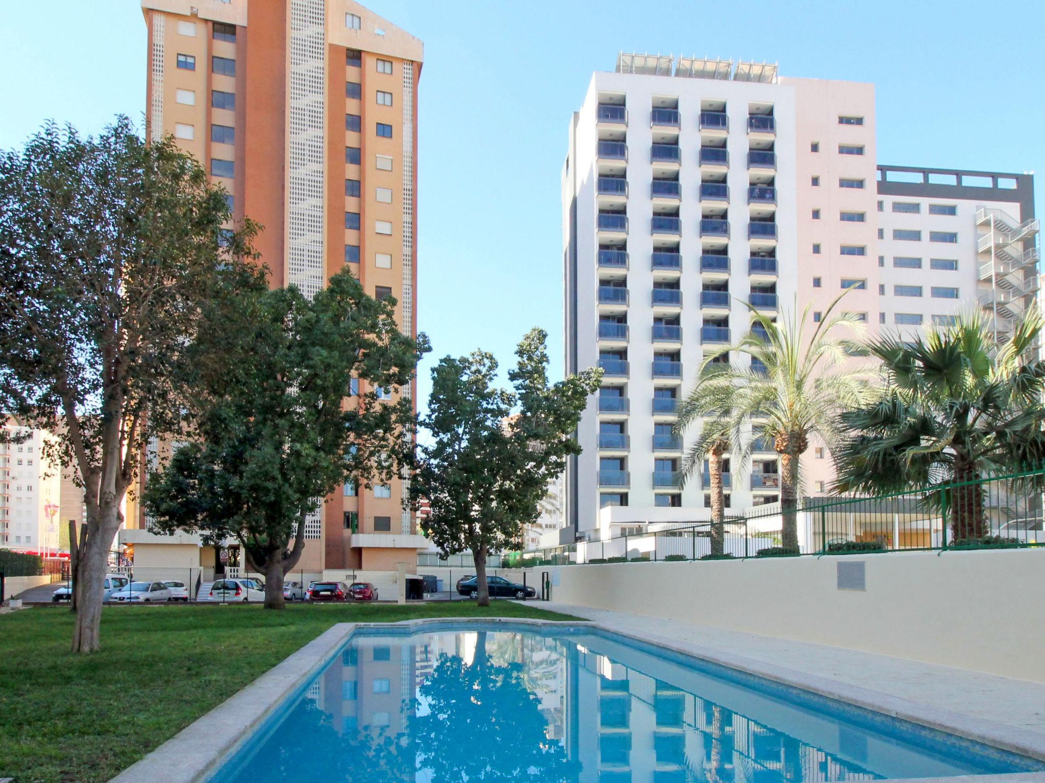 Foto 1 - Apartamento de 1 quarto em Benidorm com piscina e vistas do mar