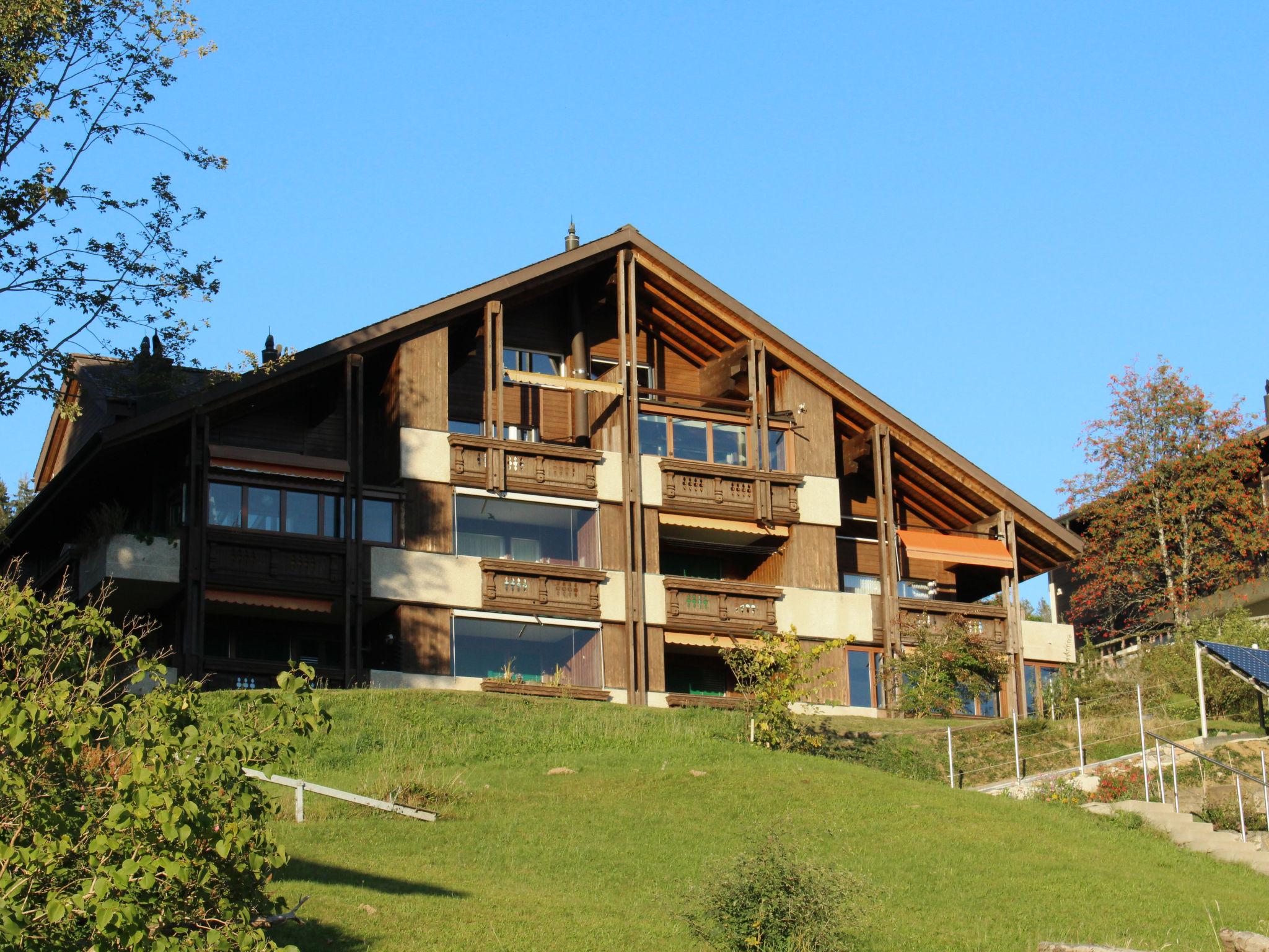 Photo 1 - Appartement de 2 chambres à Beatenberg avec vues sur la montagne